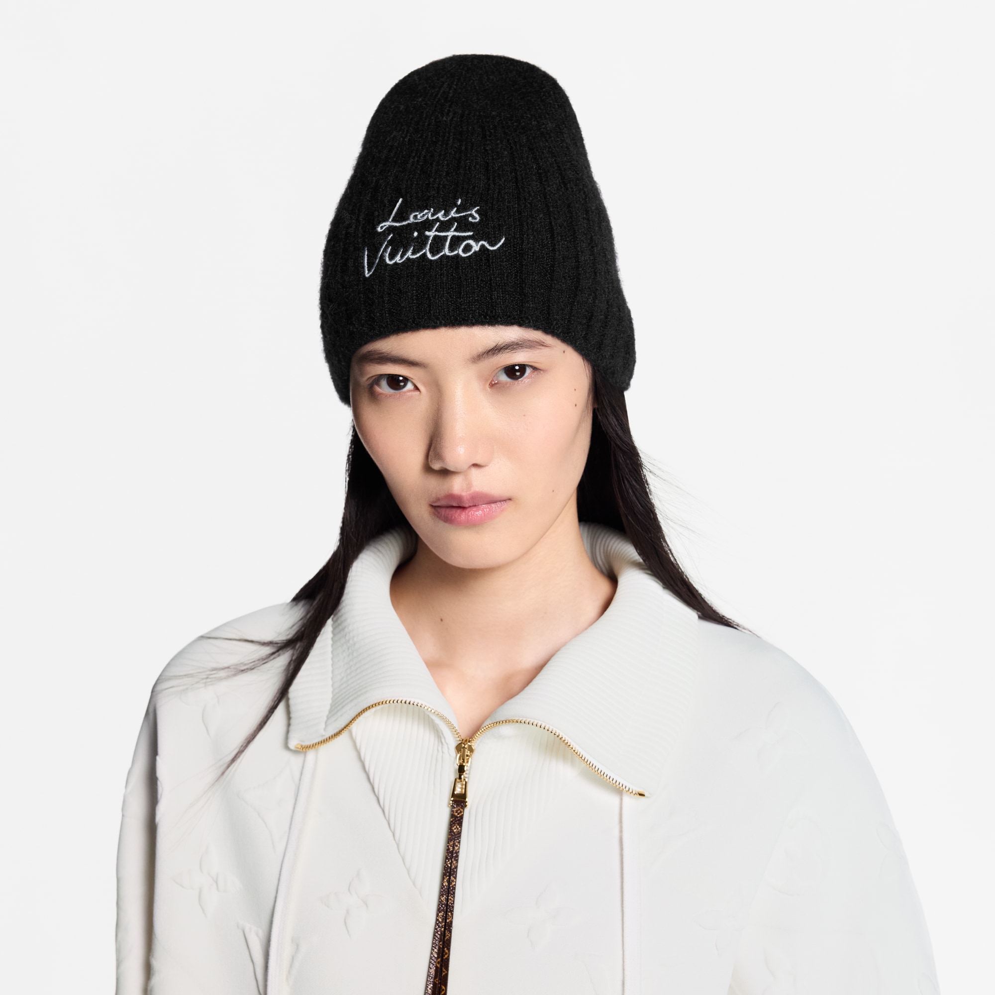 S00 Accessories Hats and Gloves LV Script Beanie | Louis Vuitton ® (Product zoom)