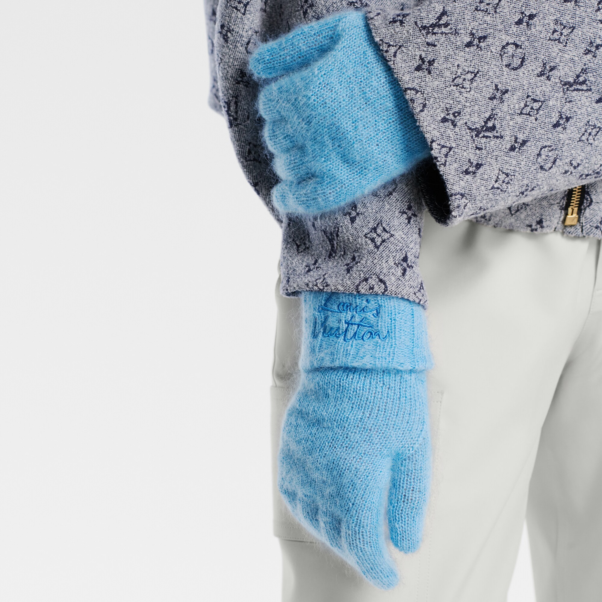 S00 Accessories Hats and Gloves LV Script Gloves | Louis Vuitton ® (Product zoom)