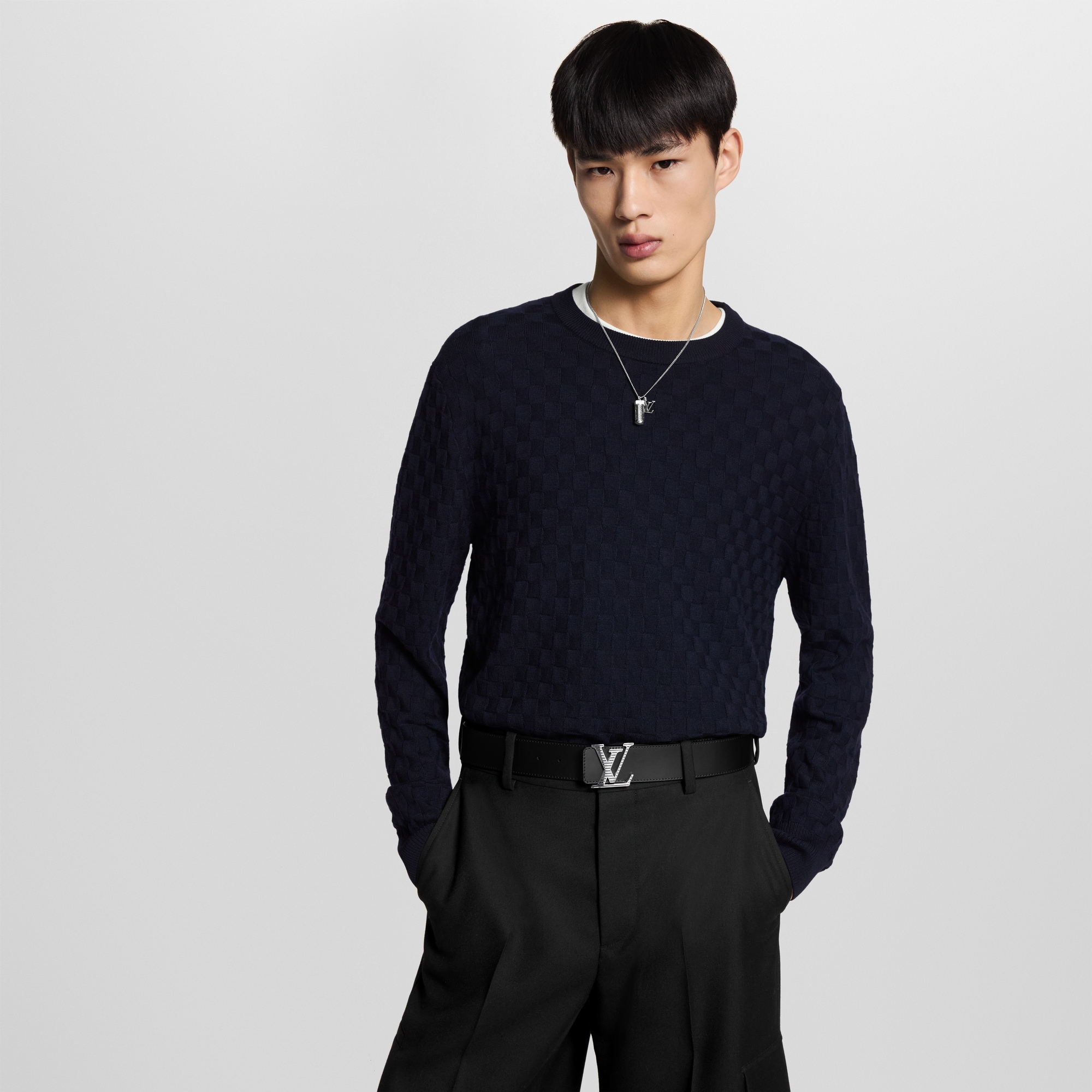  Accessories Belts LV Shadow 40mm Reversible Belt | Louis Vuitton ® (Product zoom)