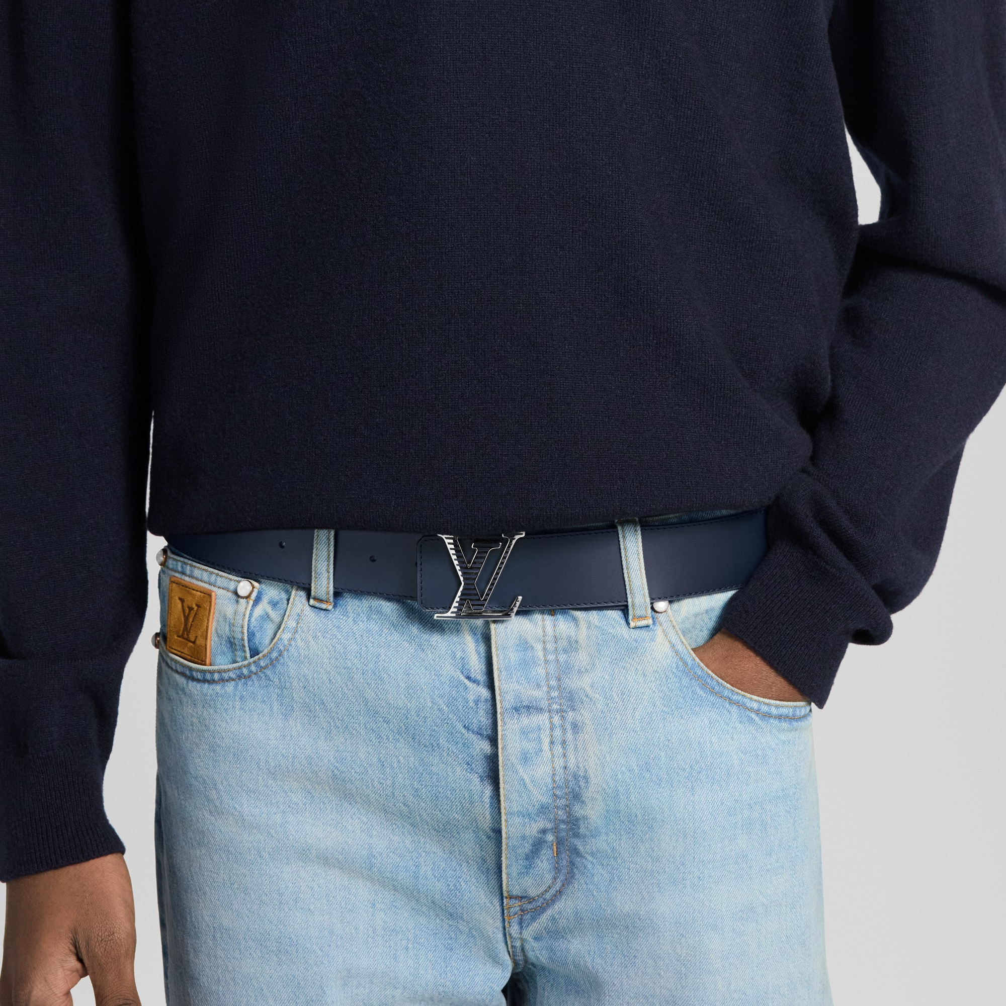  Accessories Belts LV Shadow 40mm Reversible Belt | Louis Vuitton ® (Product zoom)