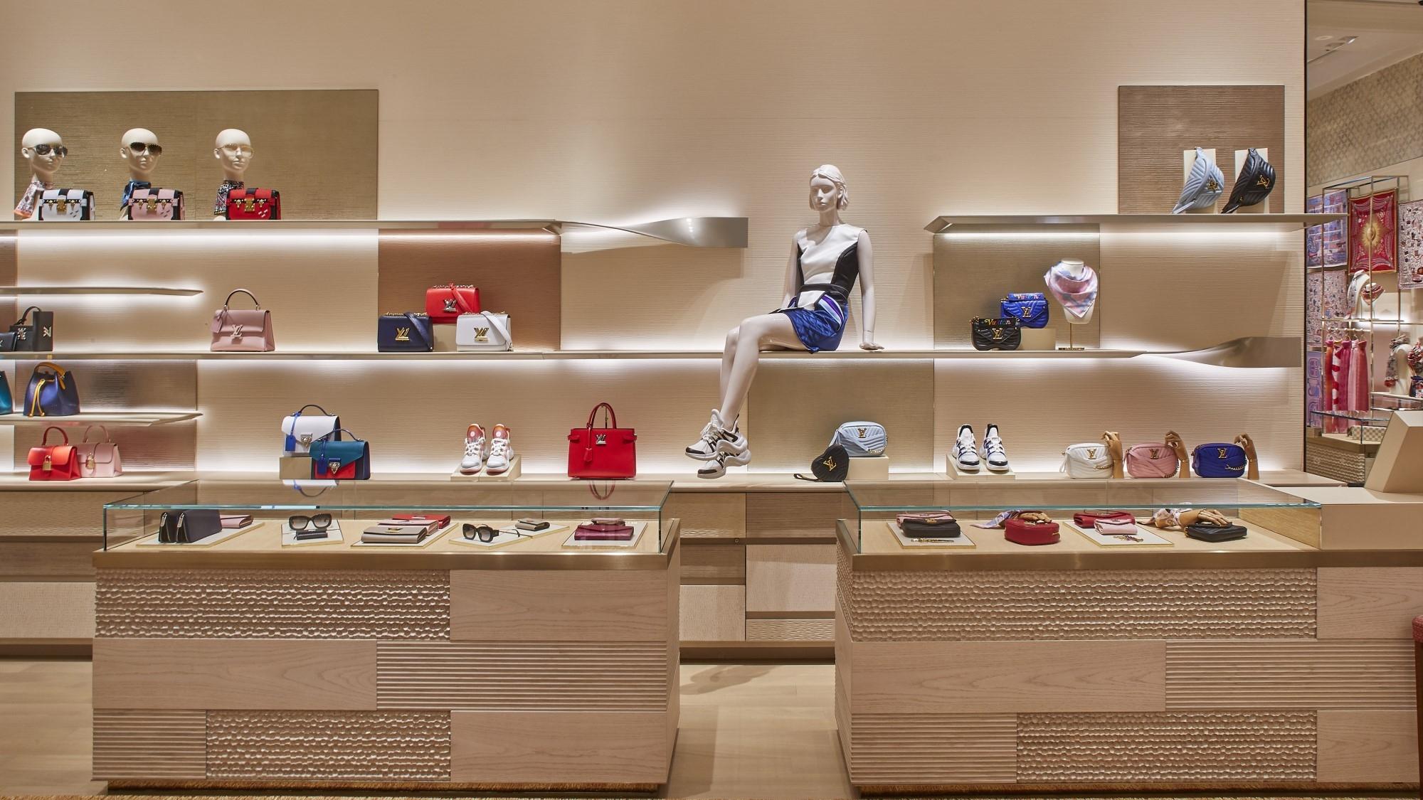 Louis Vuitton Sydney David Jones in Sydney, , AU. Louis Vuitton Magasins.