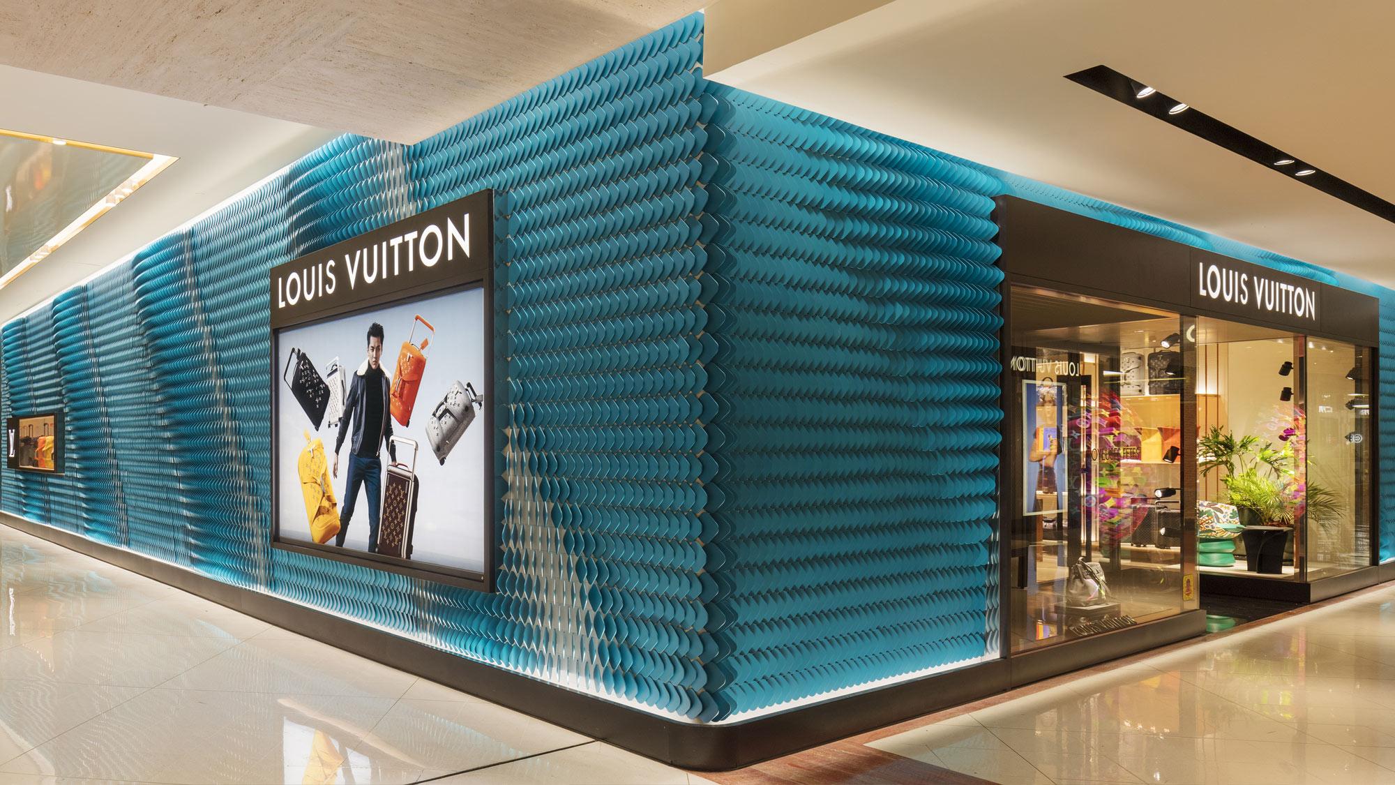 Louis Vuitton São Paulo Iguatemi Men's in São Paulo, São Paulo, BR. Louis Vuitton Magasins.