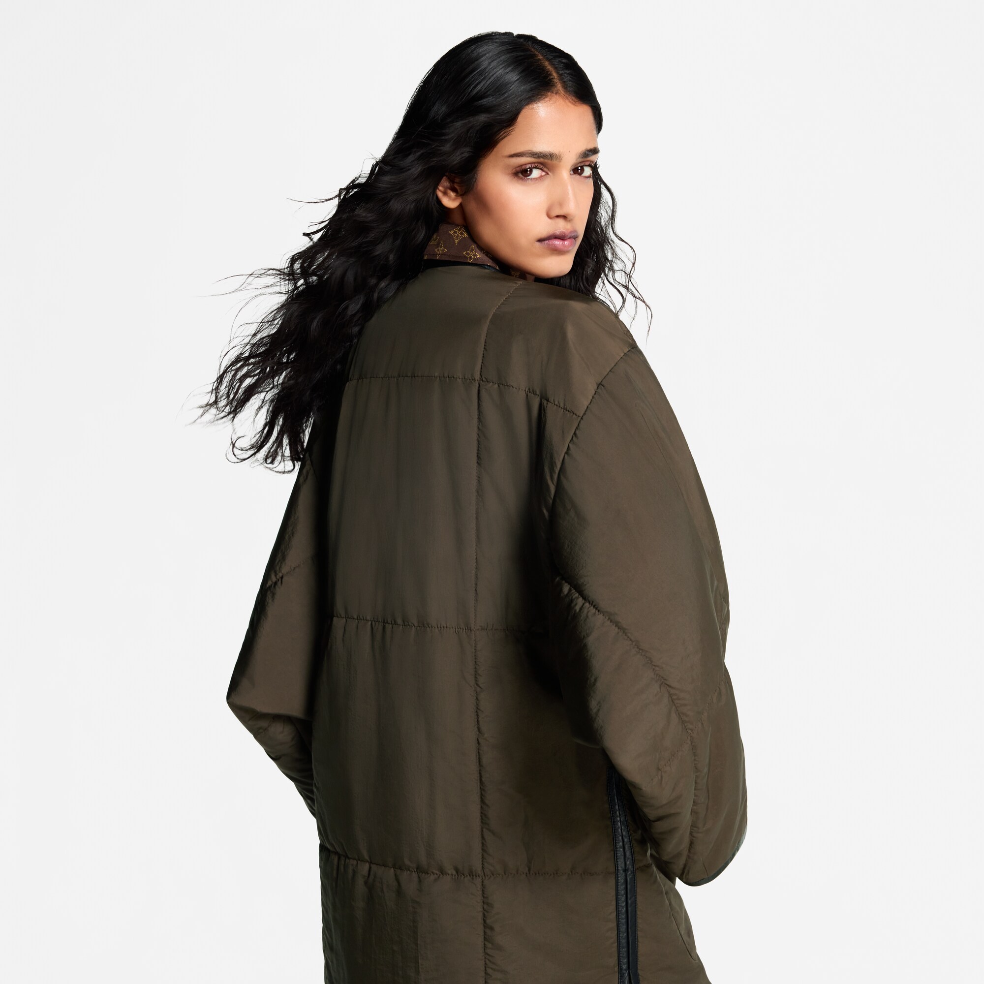  Prêt-à-Porter Manteaux et Vestes Manteau matelassé à attache œillet | Louis Vuitton ® (Zoom produit)