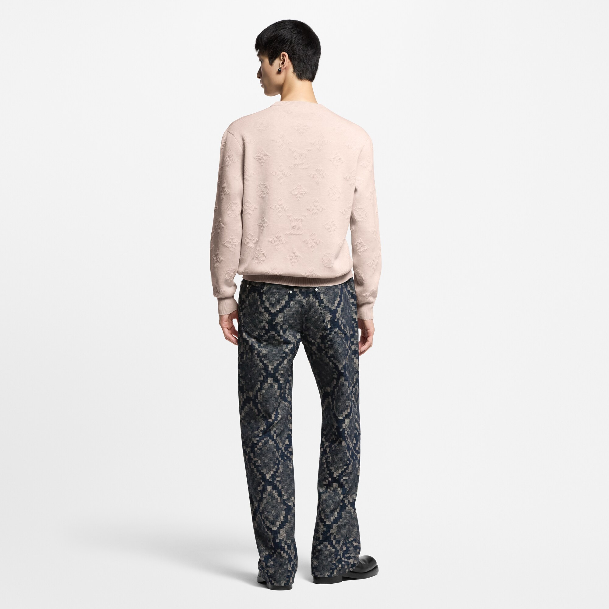  Ready-to-Wear All Ready-to-Wear Monogram Embossed Pullover | Louis Vuitton ® (Product zoom)