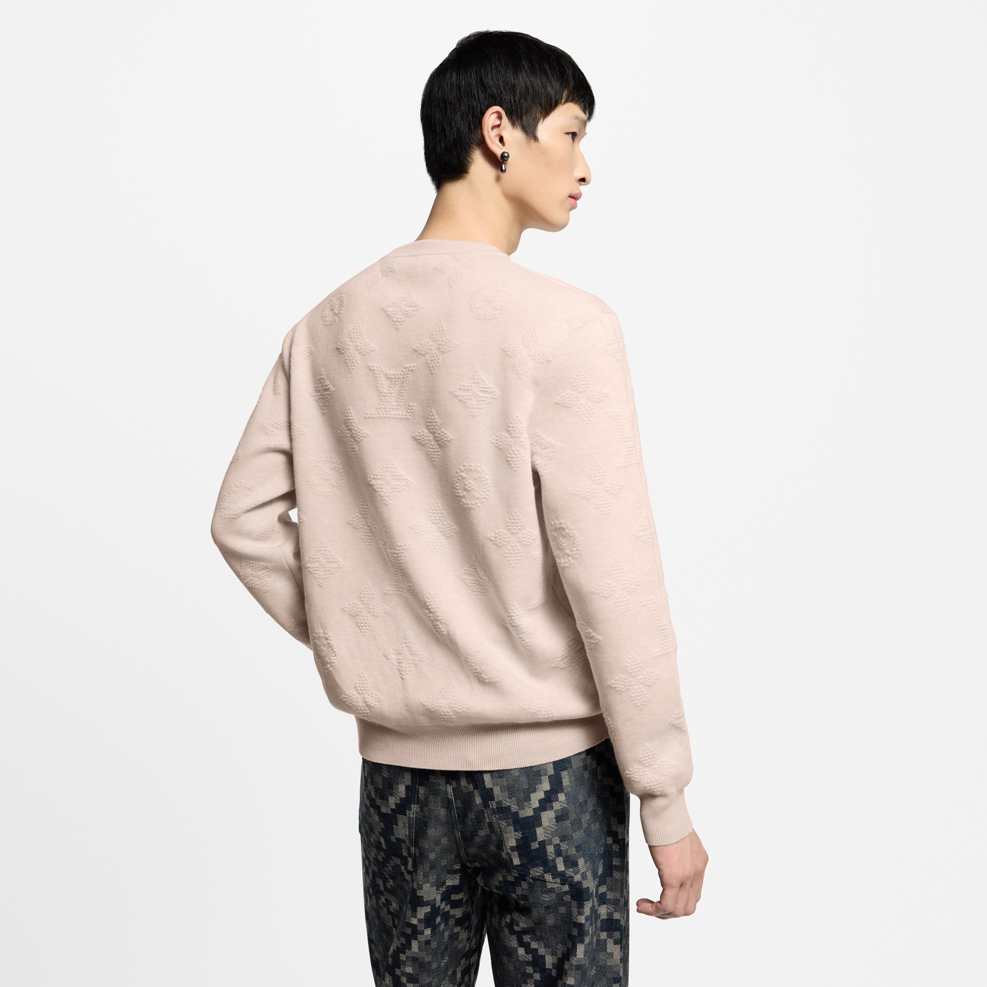  Ready-to-Wear All Ready-to-Wear Monogram Embossed Pullover | Louis Vuitton ® (Product zoom)
