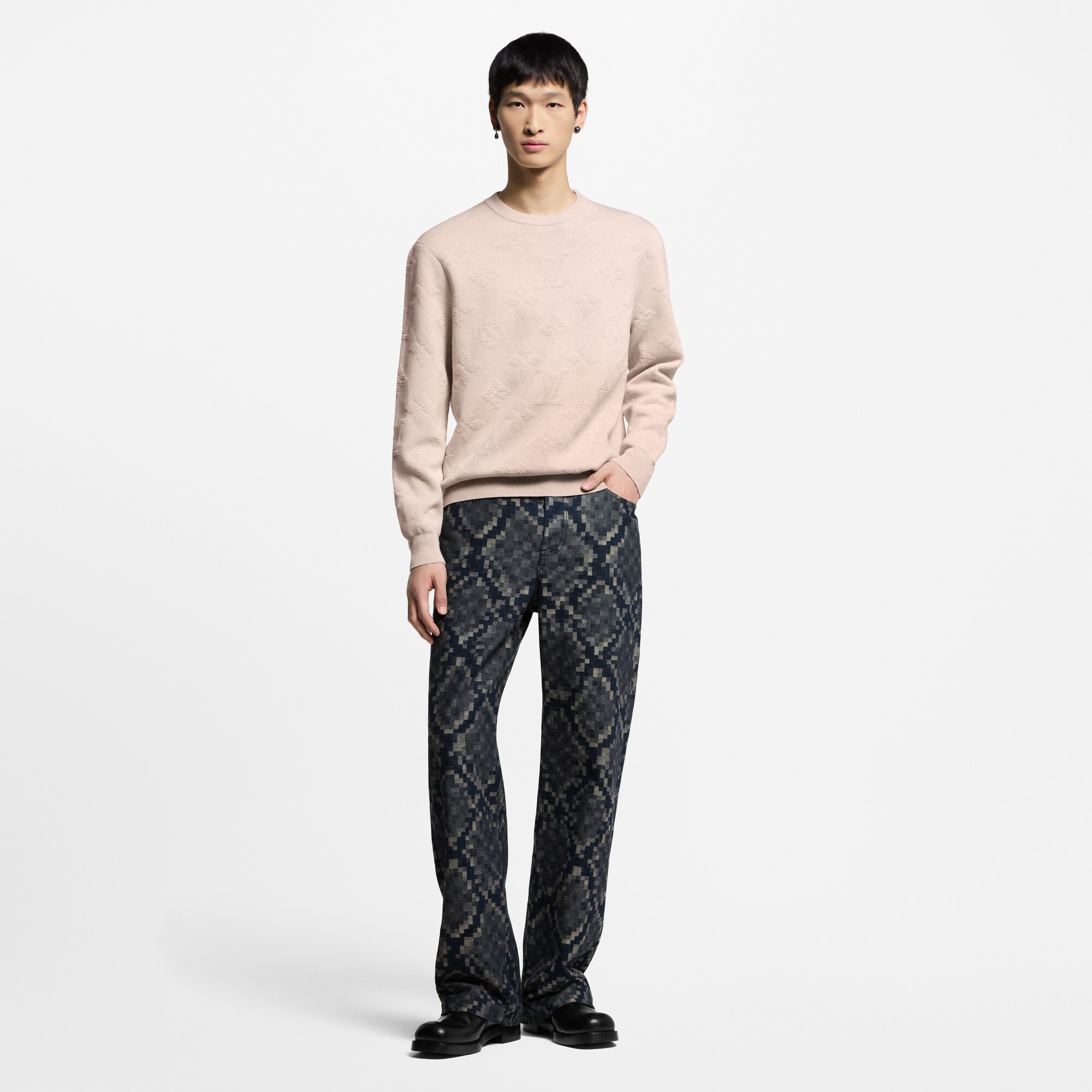  Ready-to-Wear All Ready-to-Wear Monogram Embossed Pullover | Louis Vuitton ® (Product zoom)