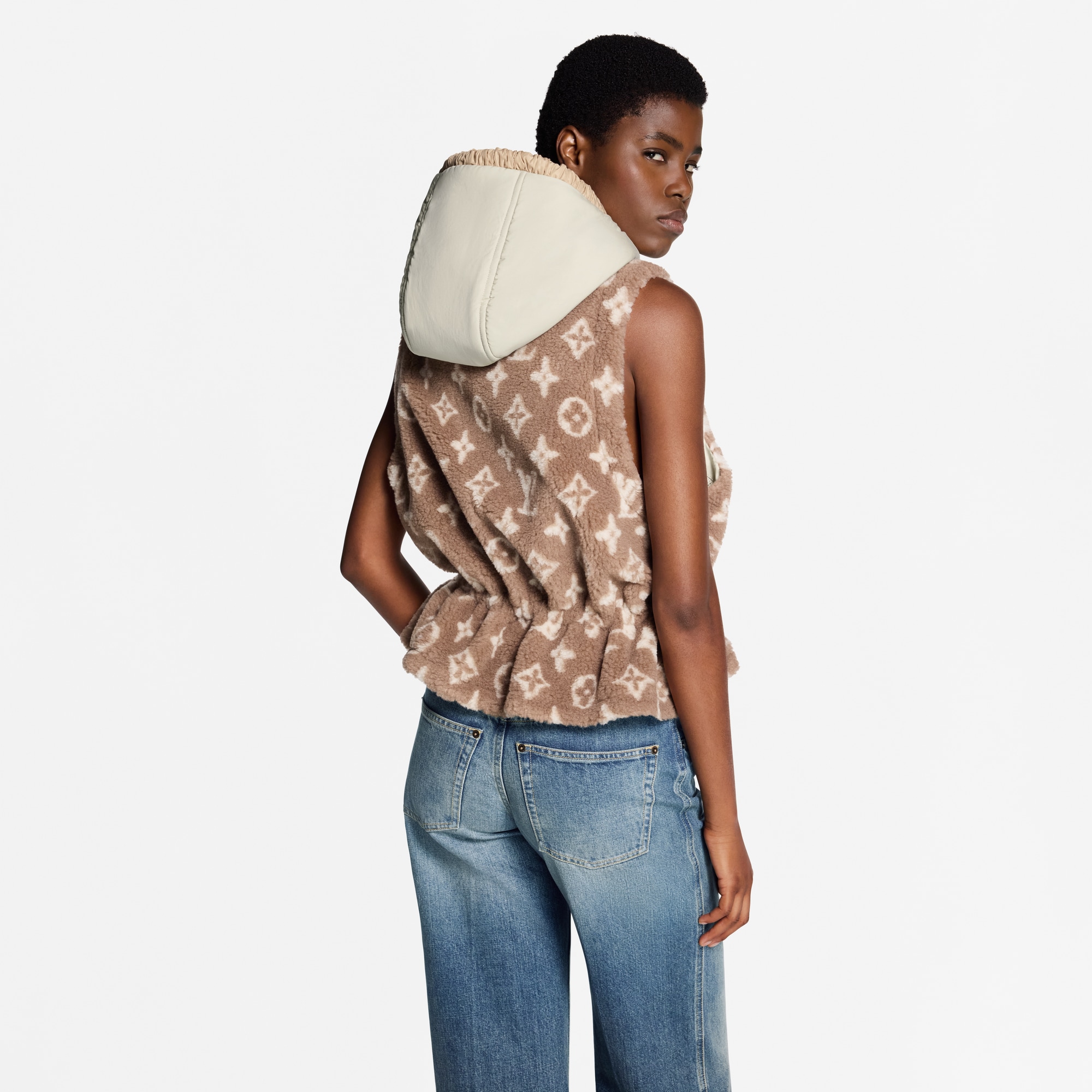  Ready-to-Wear Coats and Jackets Monogram Fleece Gilet | Louis Vuitton ® (Product zoom)