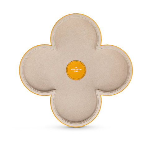 S00 Highlights Art of Living Campaign Monogram Flower Trinket Bowl | Louis Vuitton ® (Product zoom)