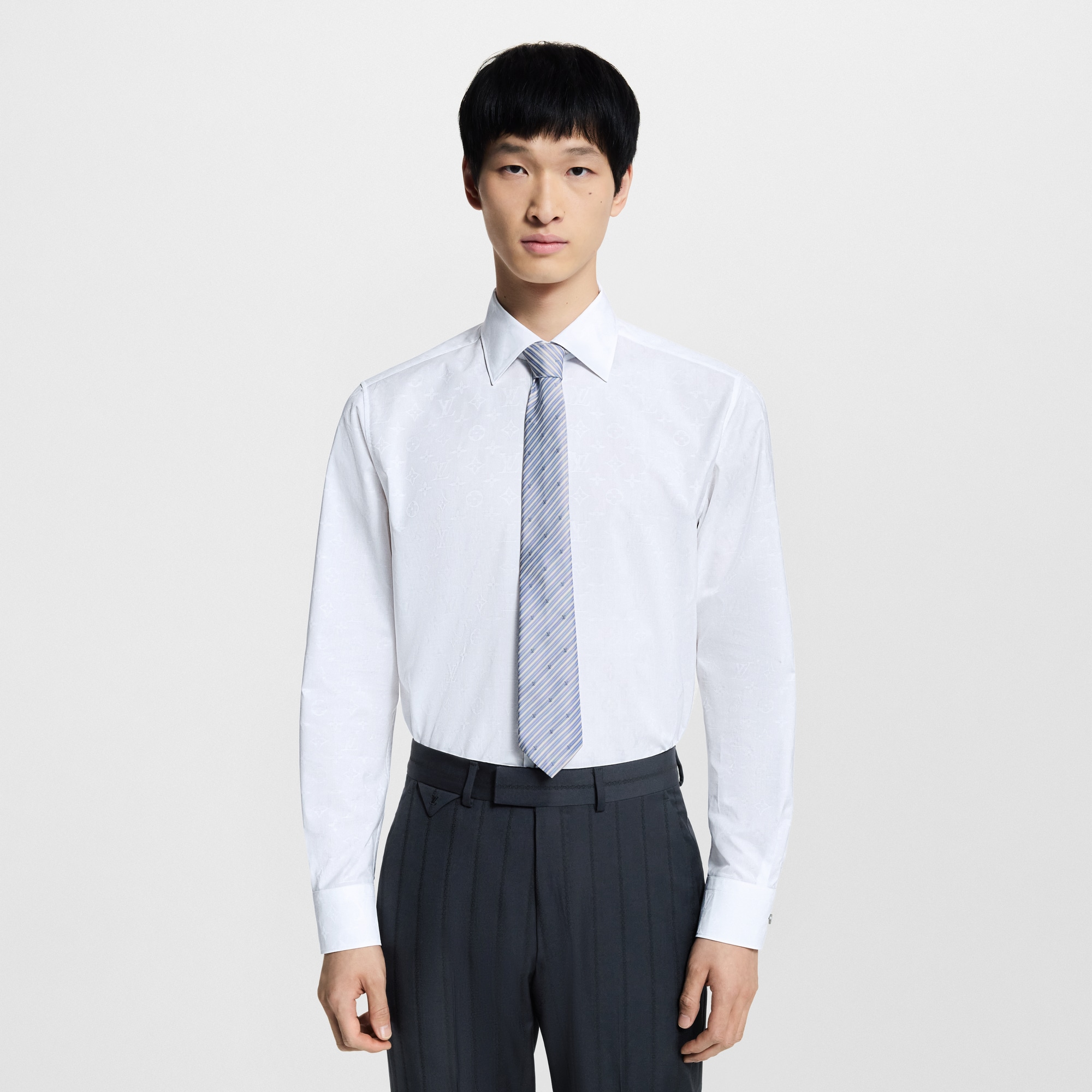  Ready-to-Wear Shirts Monogram Long-Sleeved Shirt | Louis Vuitton ® (Product zoom)