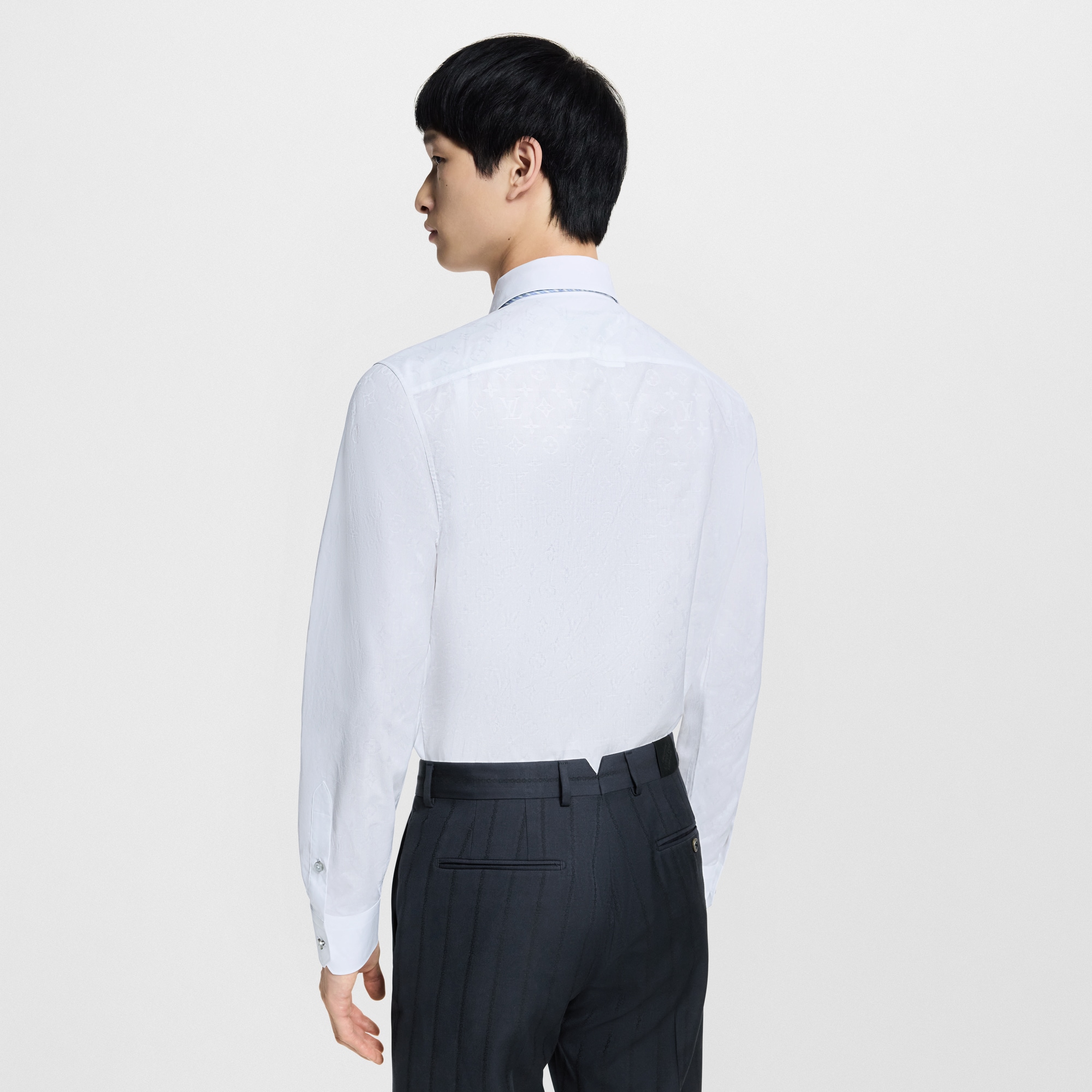  Ready-to-Wear Shirts Monogram Long-Sleeved Shirt | Louis Vuitton ® (Product zoom)