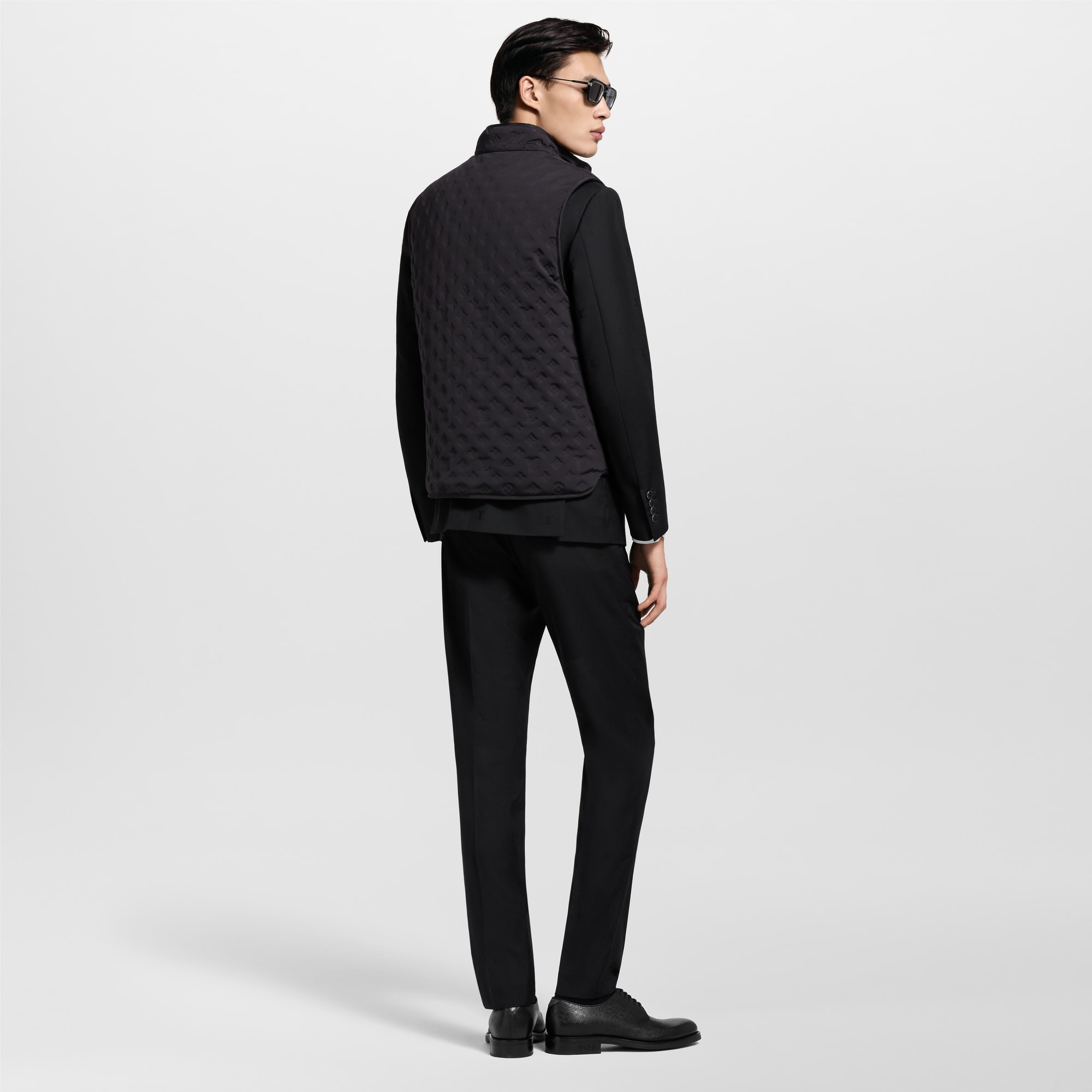  Ready-to-Wear All Ready-to-Wear Monogram Reversible Padded Gilet | Louis Vuitton ® (Product zoom)