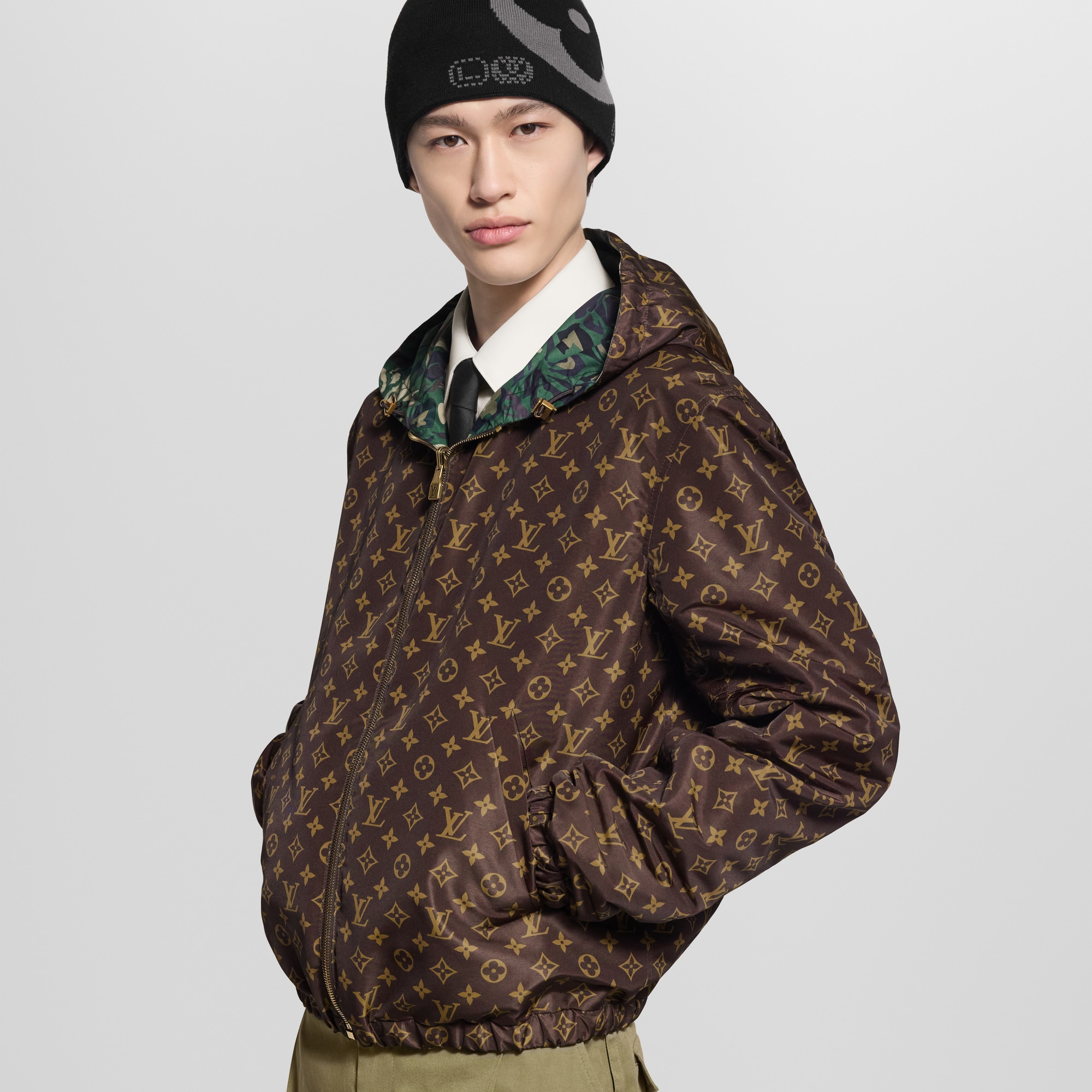  Ready-to-Wear Coats and Outerwear Monogram Reversible Windbreaker | Louis Vuitton ® (Product zoom)