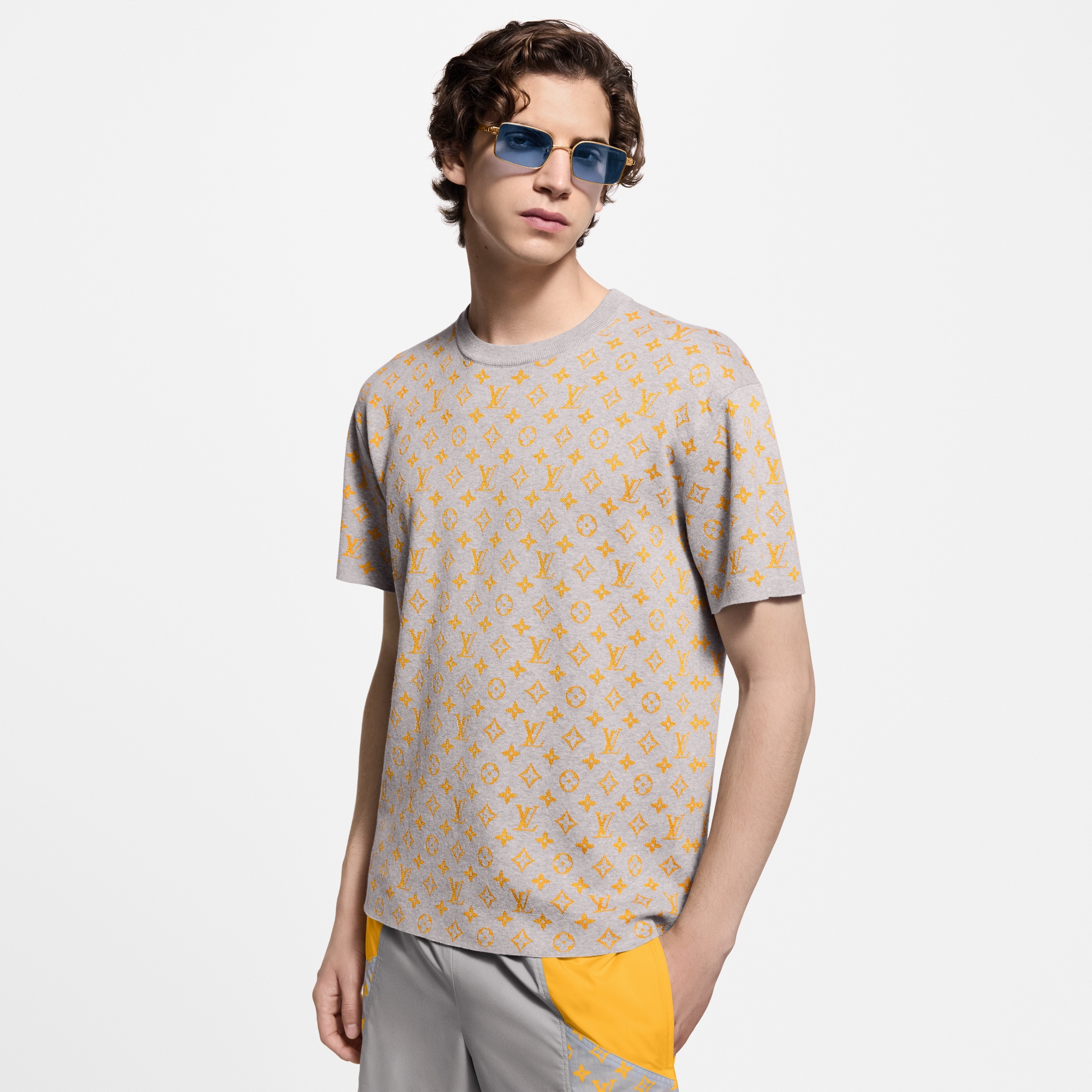  Ready-to-Wear Knitwear and Sweatshirts Monogram Short-Sleeved Crewneck | Louis Vuitton ® (Product zoom)