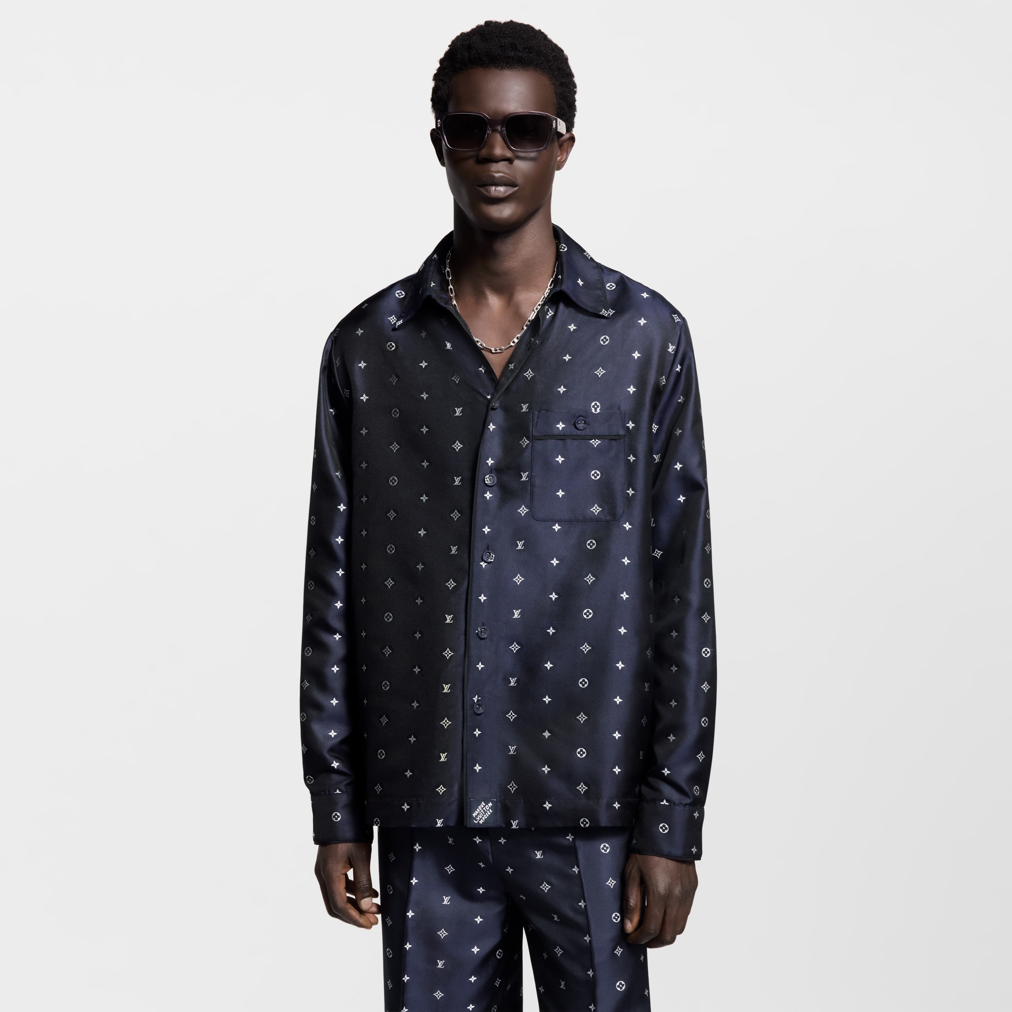  Ready-to-Wear Shirts Monogram Silk Pajama Shirt  | Louis Vuitton ® (Product zoom)