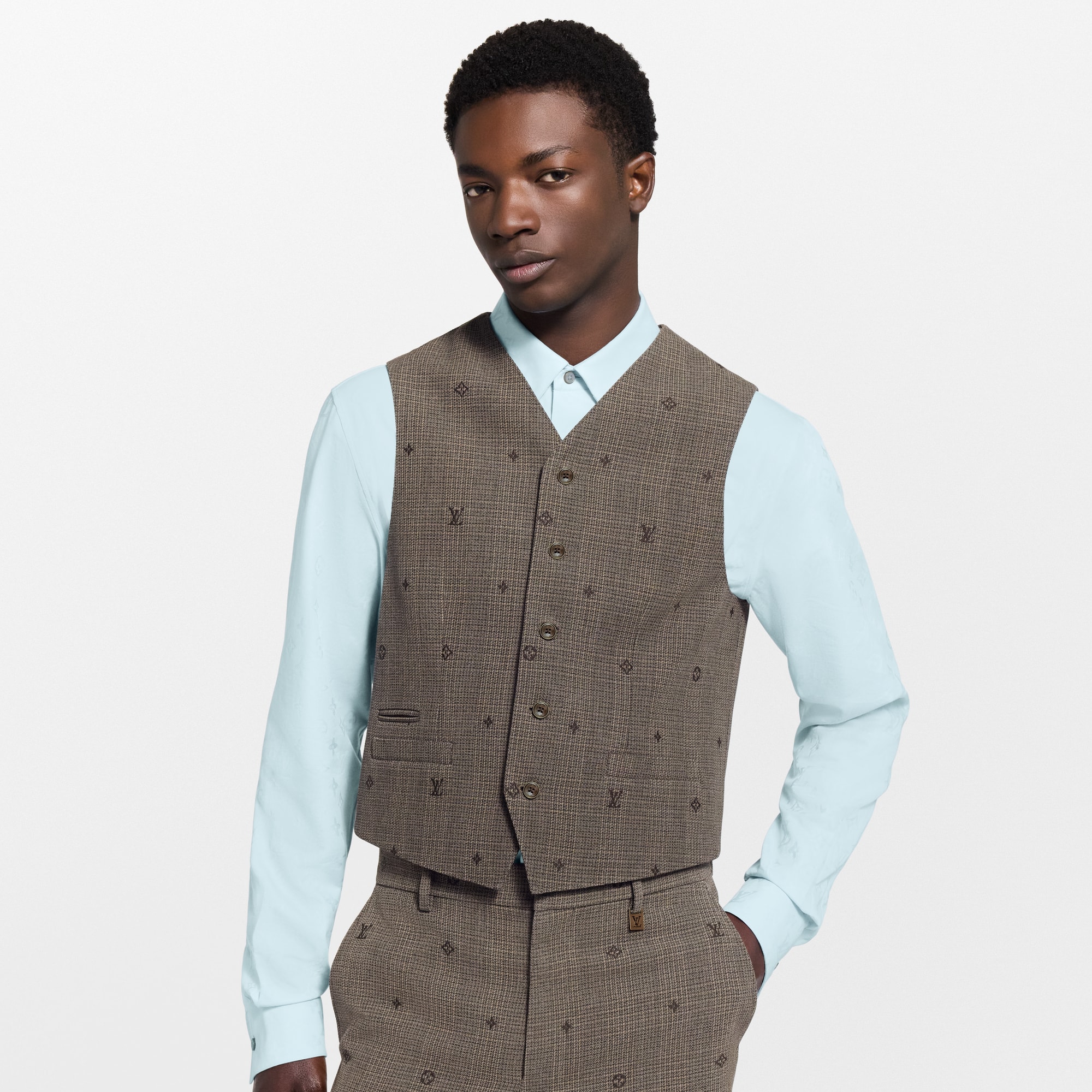  Ready-to-Wear All Ready-to-Wear Monogram Vest | Louis Vuitton ® (Product zoom)