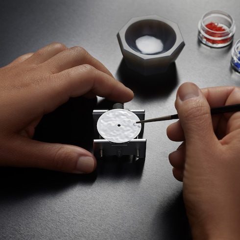 Toutes les Montres } Montre Louis Vuitton Monterey, automatique, 39 mm, or jaune | Louis Vuitton ®