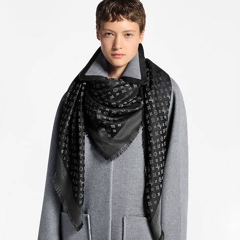 S00 Accessories Shawls and Stoles Moonlight Shawl | Louis Vuitton ® (Product zoom)