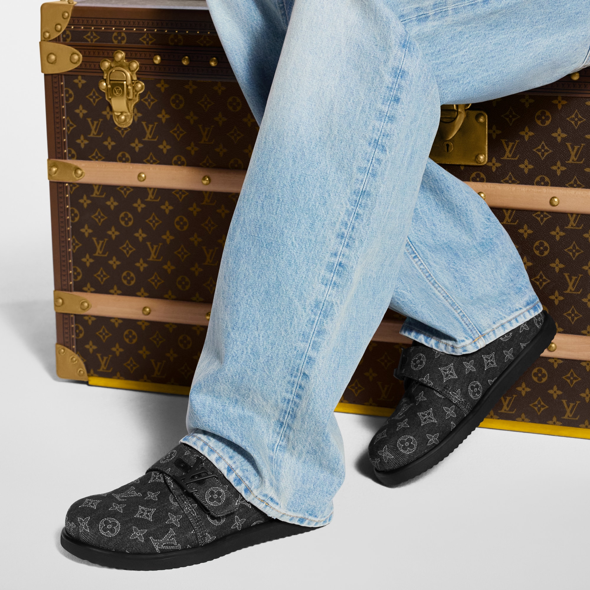  Souliers Sandales Mule LV Easy | Louis Vuitton ® (Zoom produit)