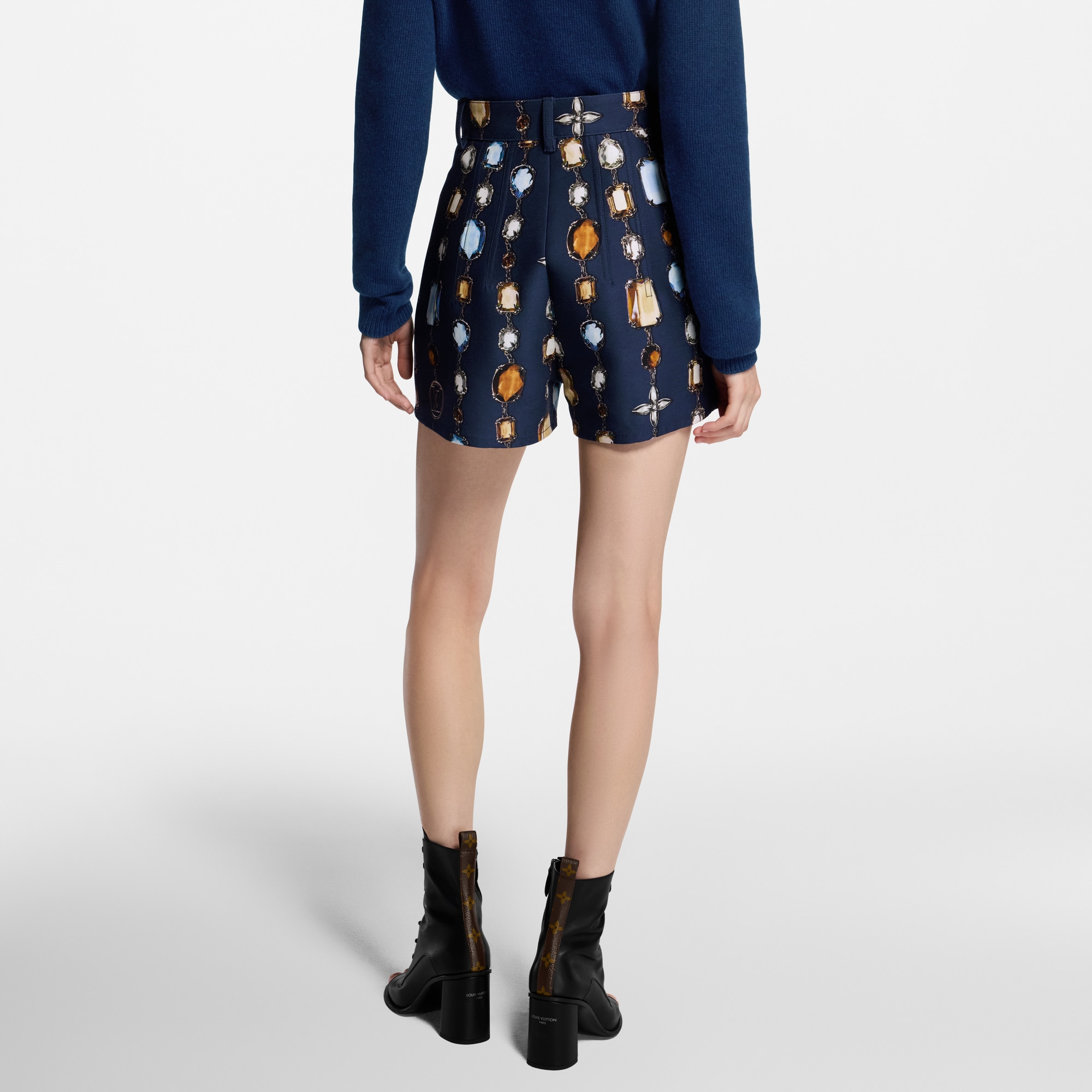  Ready-to-Wear Skirts and Shorts Necklace Print Tailored Shorts | Louis Vuitton ® (Product zoom)