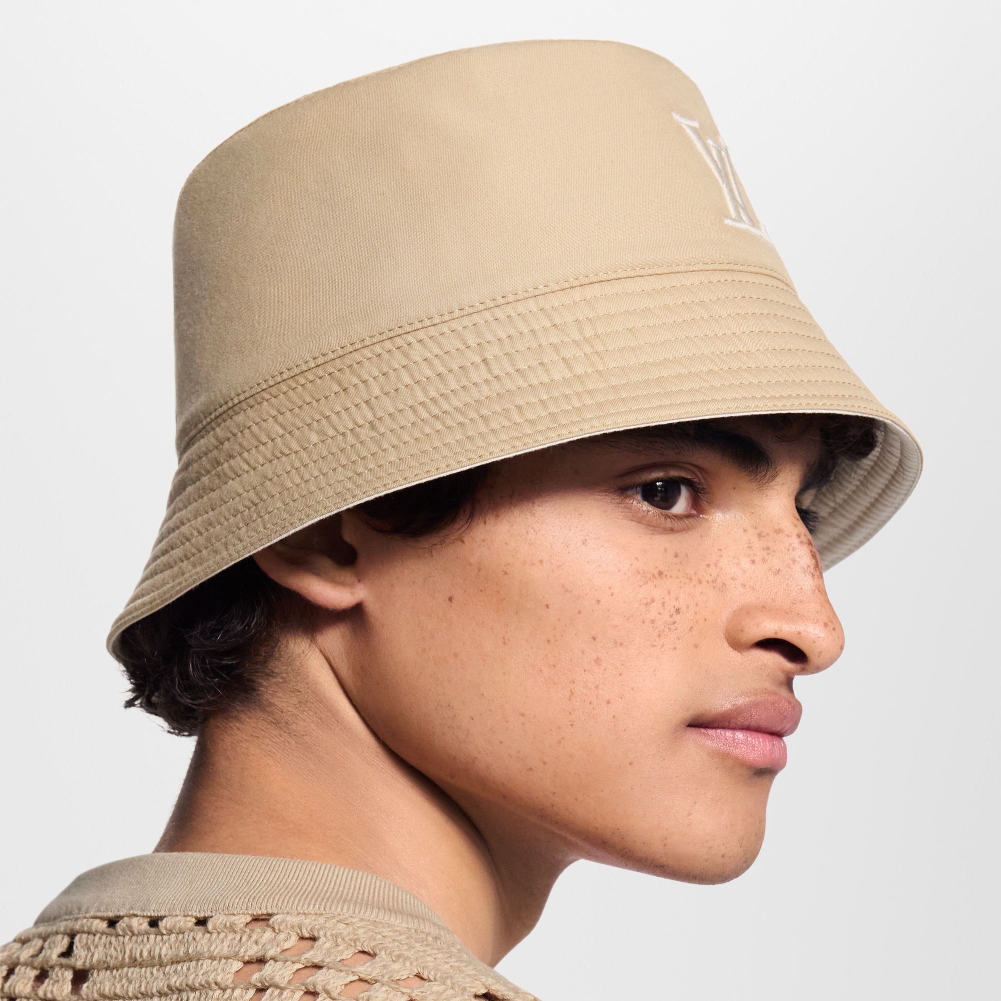 S00 Accessories Hats, Beanies and Gloves Only LV Bucket Hat | Louis Vuitton ® (Product zoom)