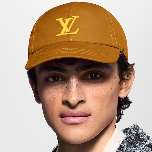 S00 Accessories Hats, Beanies and Gloves Only LV Cap | Louis Vuitton ® (Product zoom)