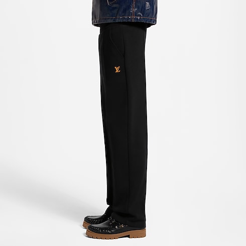 Pantalon élégant en jersey à signature LV vue recadrée et portée