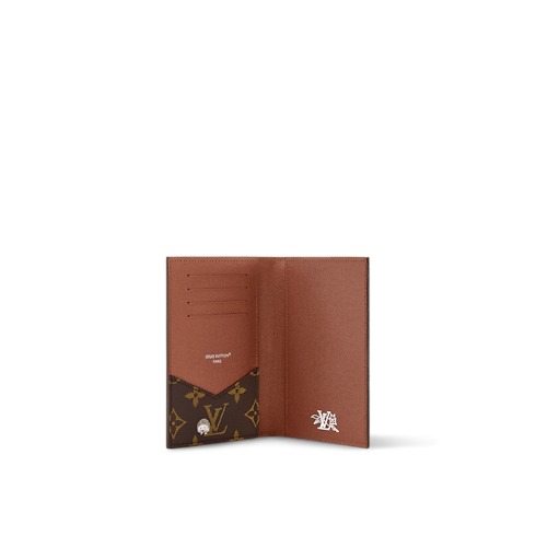 Monogram Heritage Travel Travel Accessories Passport Cover | Louis Vuitton ® (Product zoom)