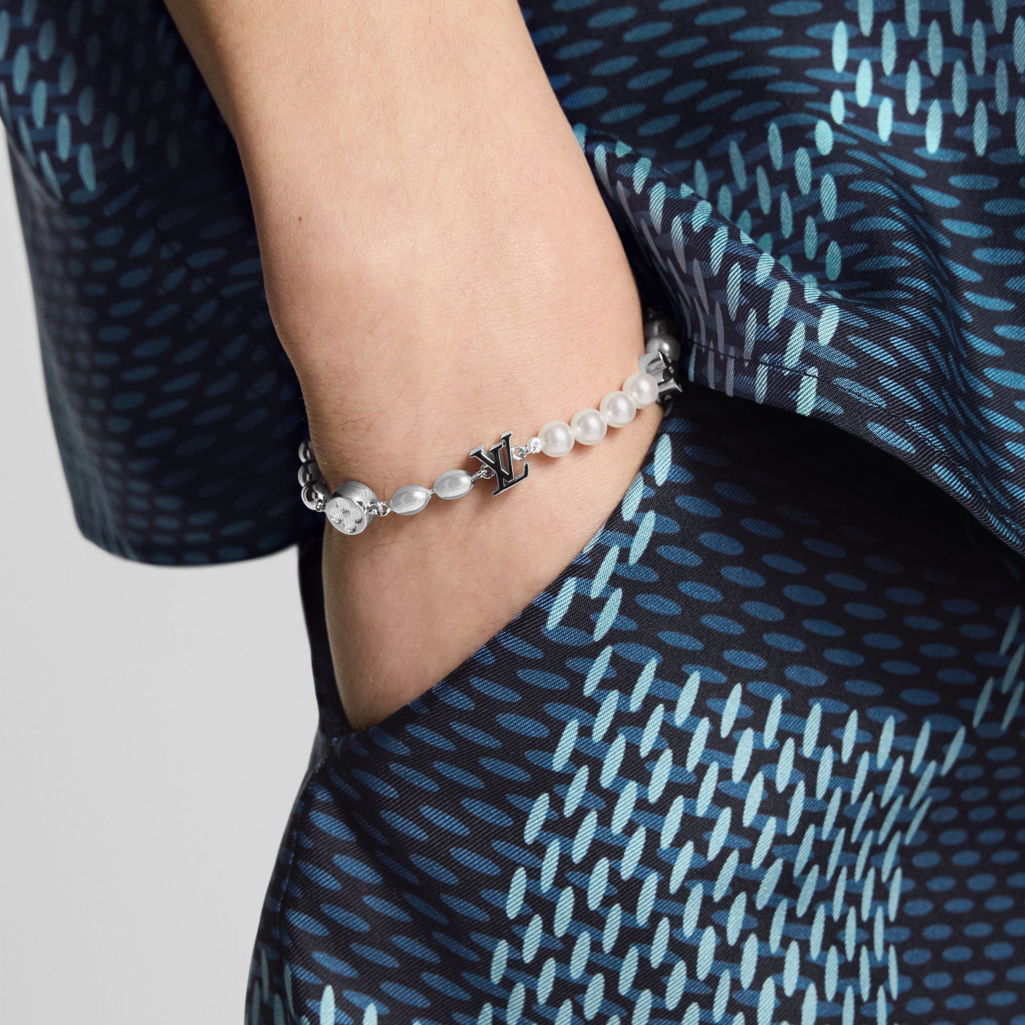 S00 Fashion Jewelry Bracelets Pearls Fusion Bracelet | Louis Vuitton ® (Product zoom)