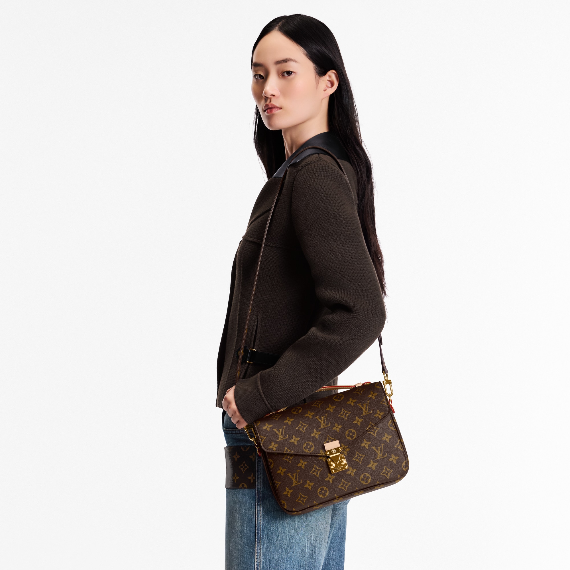 Monogram Handbags All Handbags Pochette Métis | Louis Vuitton ® (Product zoom)