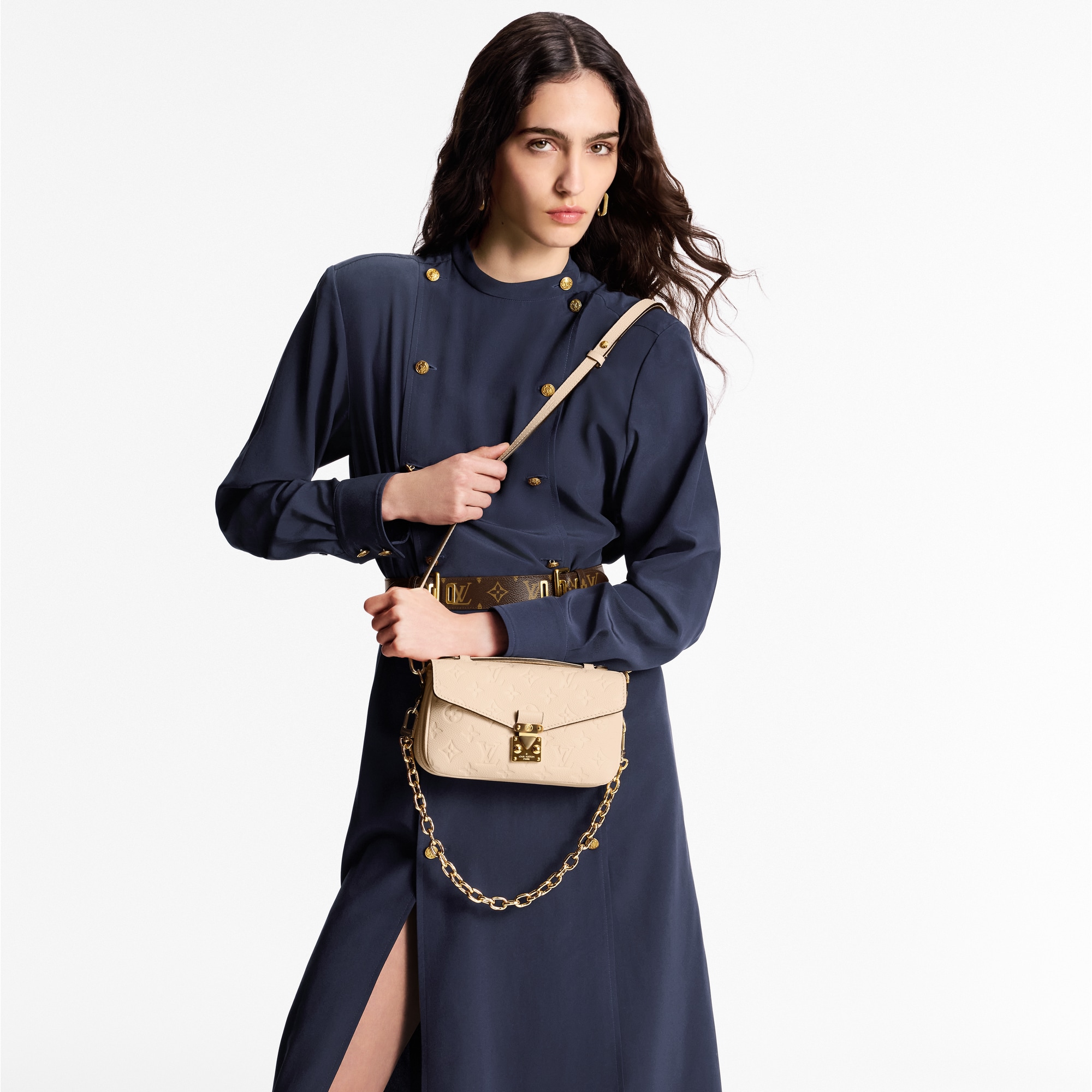 Cuir Monogram Empreinte Sacs à Main Toutes Nos Collections Pochette Métis East West | Louis Vuitton ® (Zoom produit)