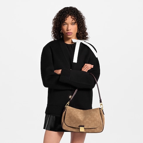 Cuir Monogram Empreinte Sacs à Main Toutes Nos Collections Pochette Métis Soft MM | Louis Vuitton ® (Zoom produit)