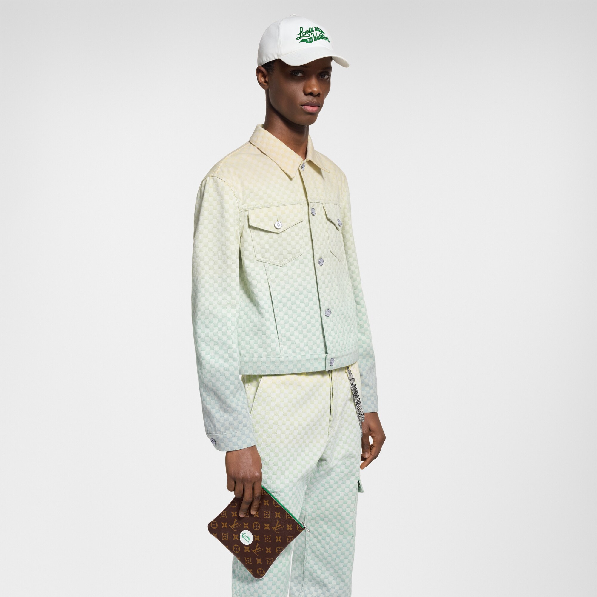 S00 Articles de sport } Pochette pour accessoires de golf | Louis Vuitton ® (Zoom produit)