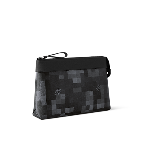 Damoflage Family Month Gift Guide } Pochette Voyage Souple | Louis Vuitton ® (Zoom produit)