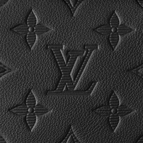 Monogram Shadow Family Month Gift Guide } Pochette Voyage Souple | Louis Vuitton ® (Zoom produit)