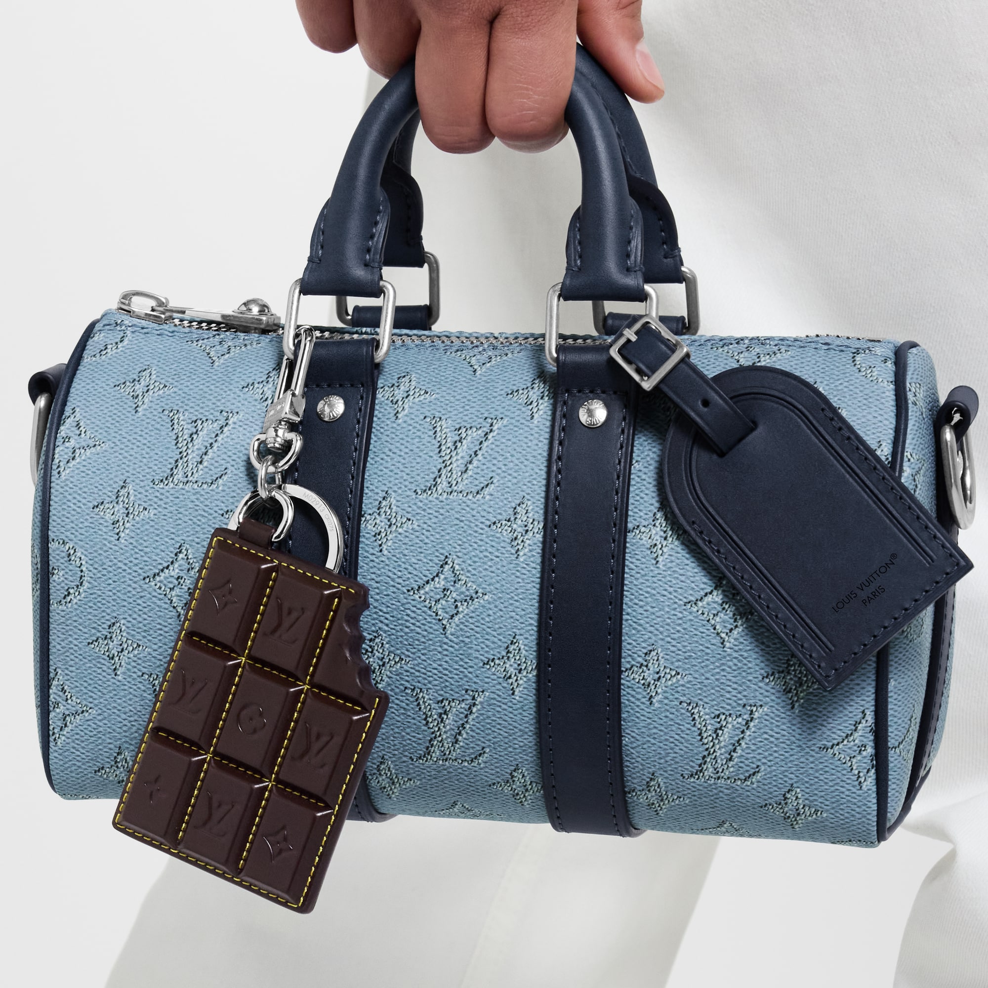 S00 Accessoires Porte-Clés et Bijoux de Sac Porte-clés et bijou de sac LV Chocolate Bar | Louis Vuitton ® (Zoom produit)