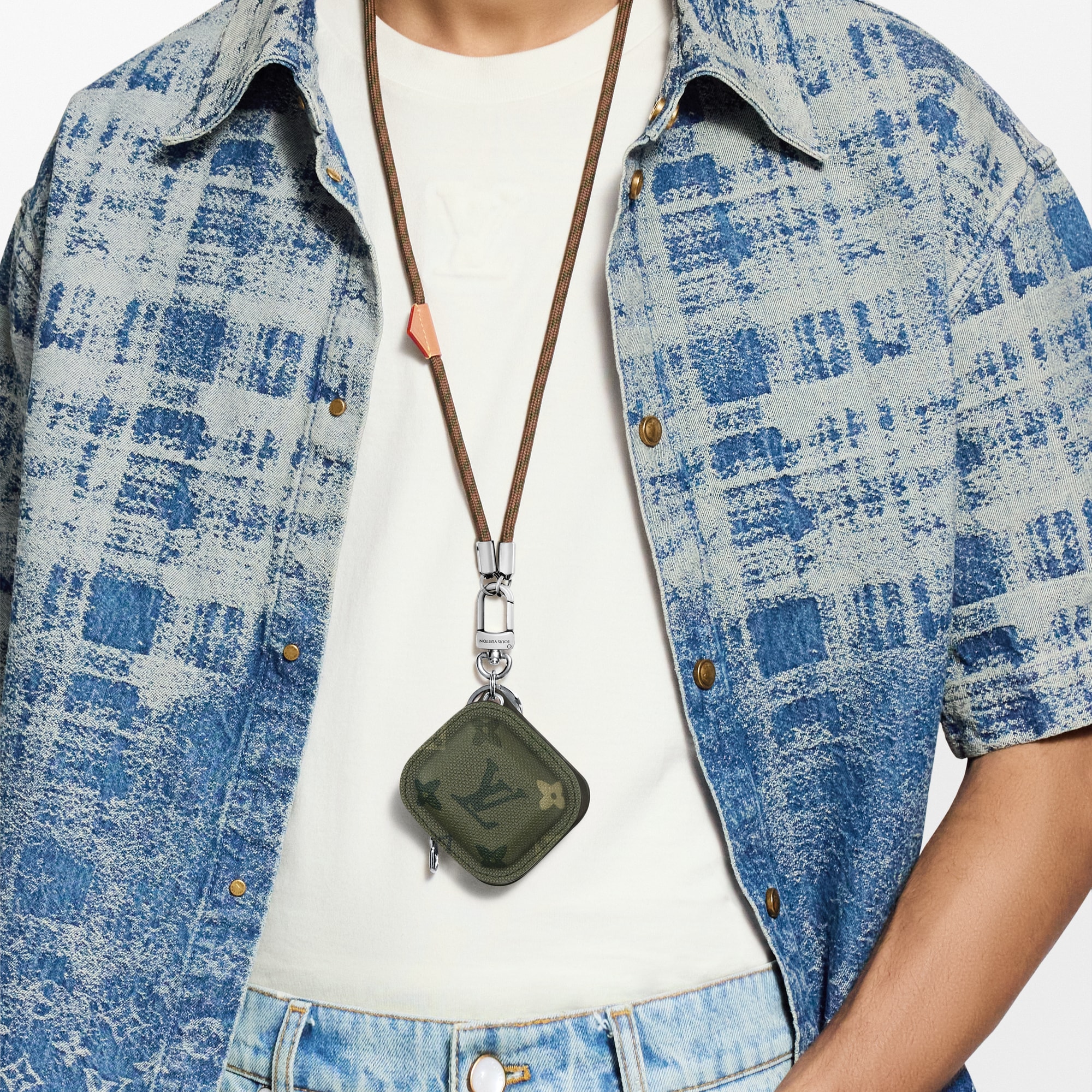 S00 Accessoires Porte-Clés et Bijoux de Sac Porte-clés et bijou de sac LV Pods | Louis Vuitton ® (Zoom produit)