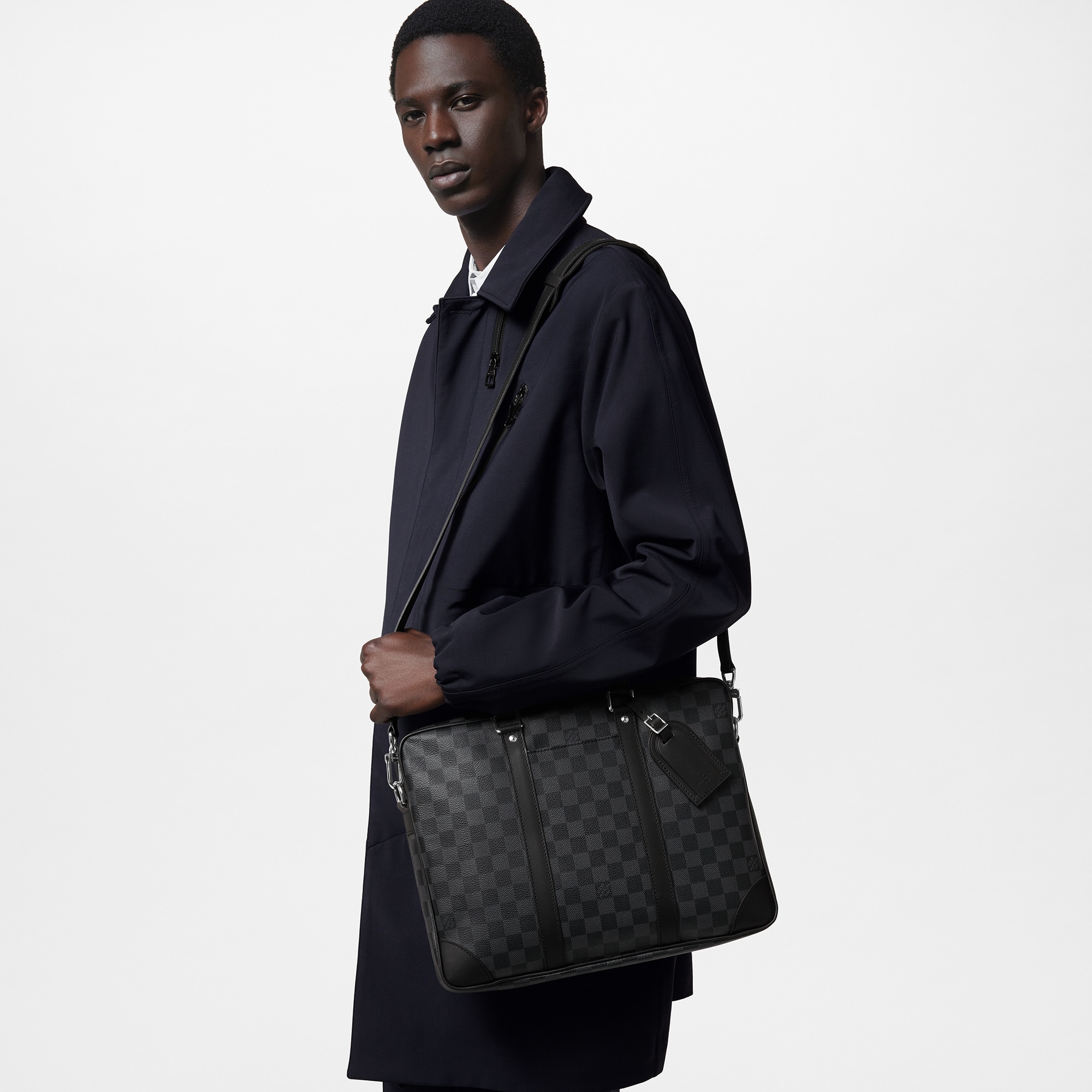 Toile Damier Graphite Sacs  All Collections Porte-Documents Voyage NM | Louis Vuitton ® (Zoom produit)