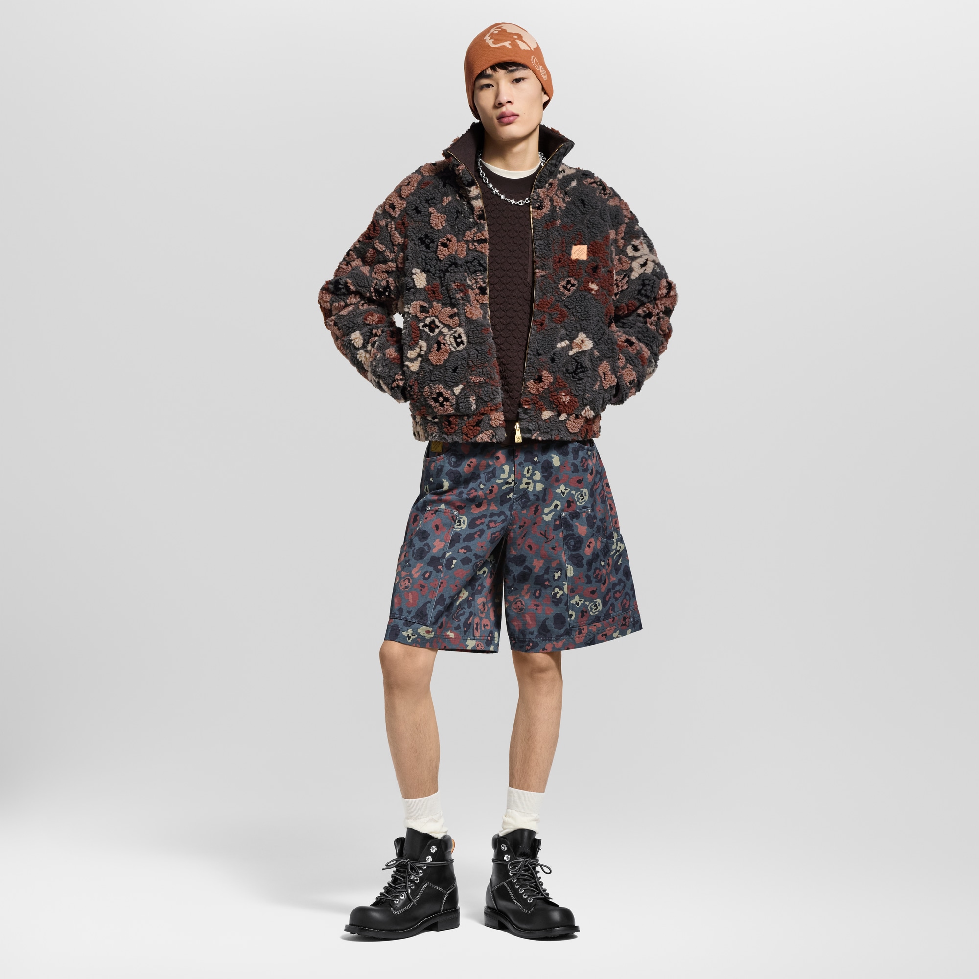  Ready-to-Wear Pants Printed Carpenter Shorts | Louis Vuitton ® (Product zoom)
