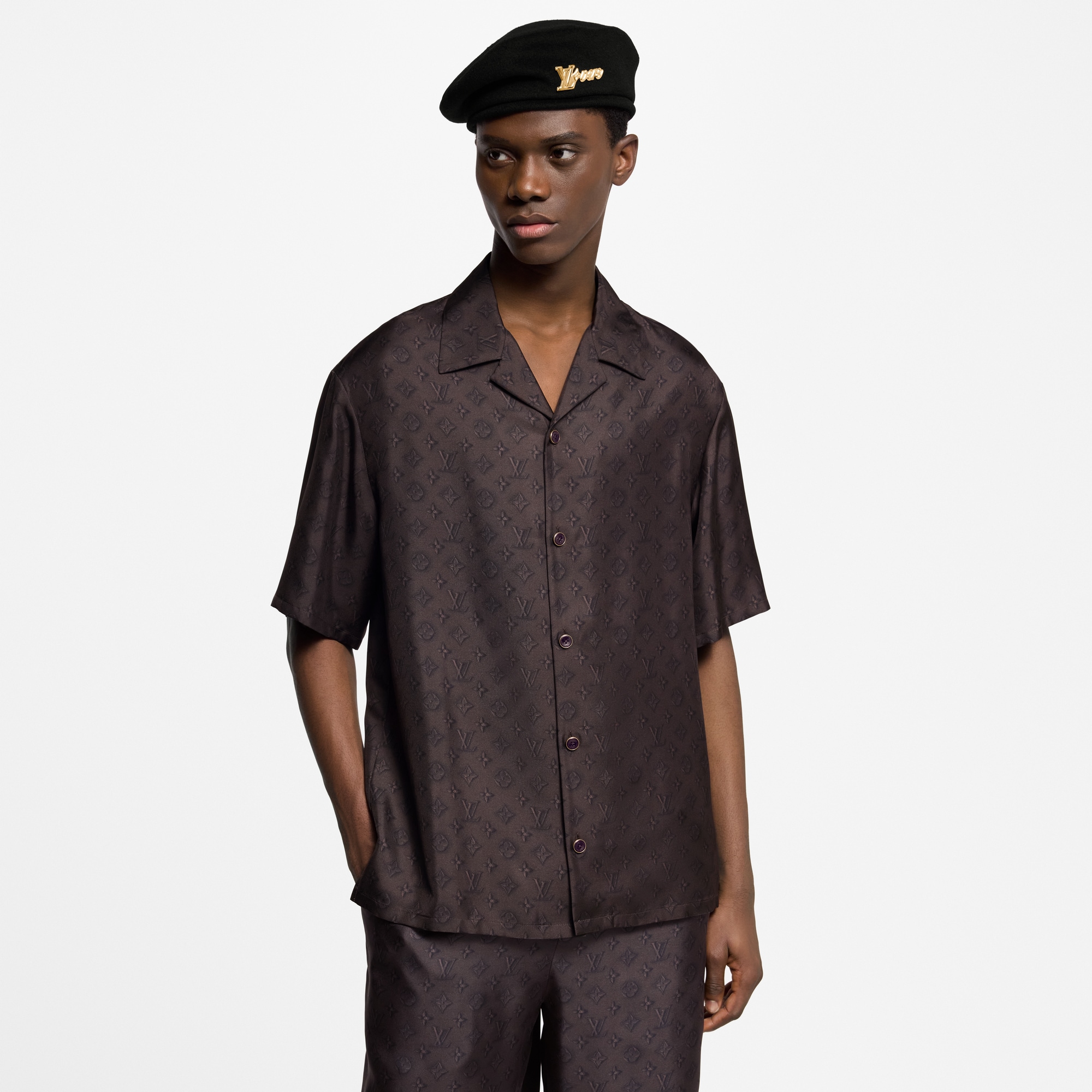  Ready-to-Wear Shirts Printed Monogram Short-Sleeved Silk Shirt | Louis Vuitton ® (Product zoom)