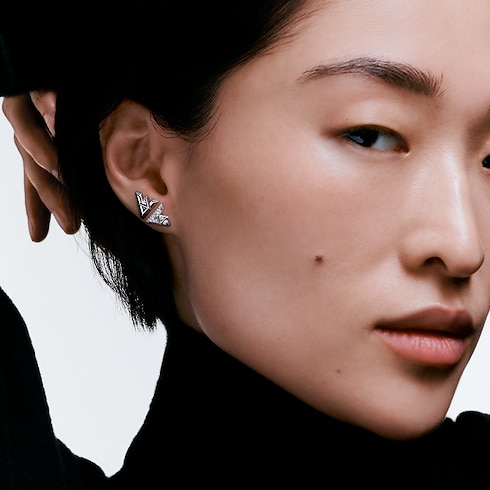 Catégories Boucles d'Oreilles Puce d'oreille LV Volt One | Louis Vuitton ® (Zoom produit)
