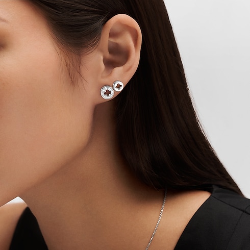Catégories Toute la Joaillerie Puces D'oreilles Empreinte, Or Blanc | Louis Vuitton ® (Zoom produit)
