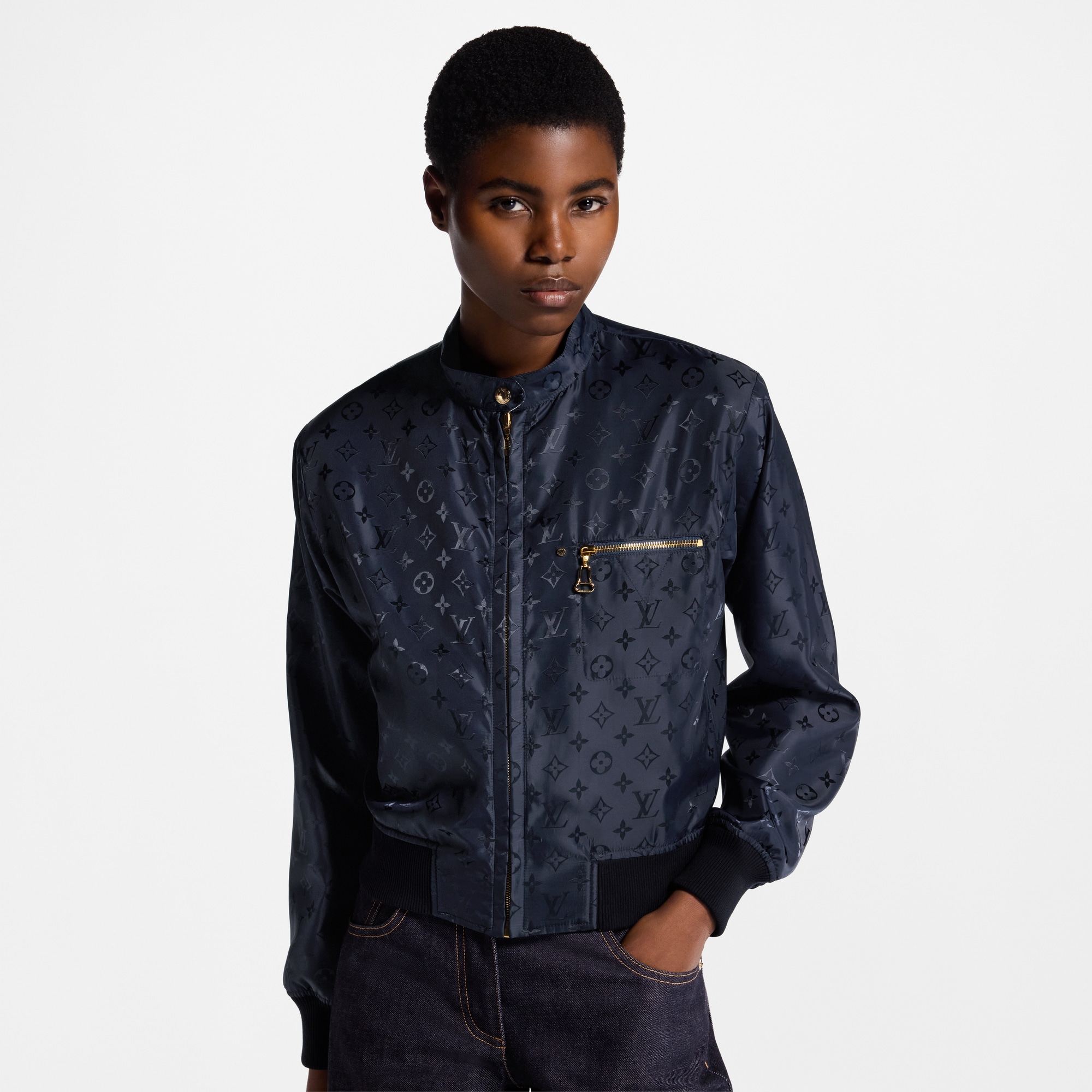  Ready-to-Wear Coats and Jackets Reversible Necklace Bomber Jacket | Louis Vuitton ® (Product zoom)