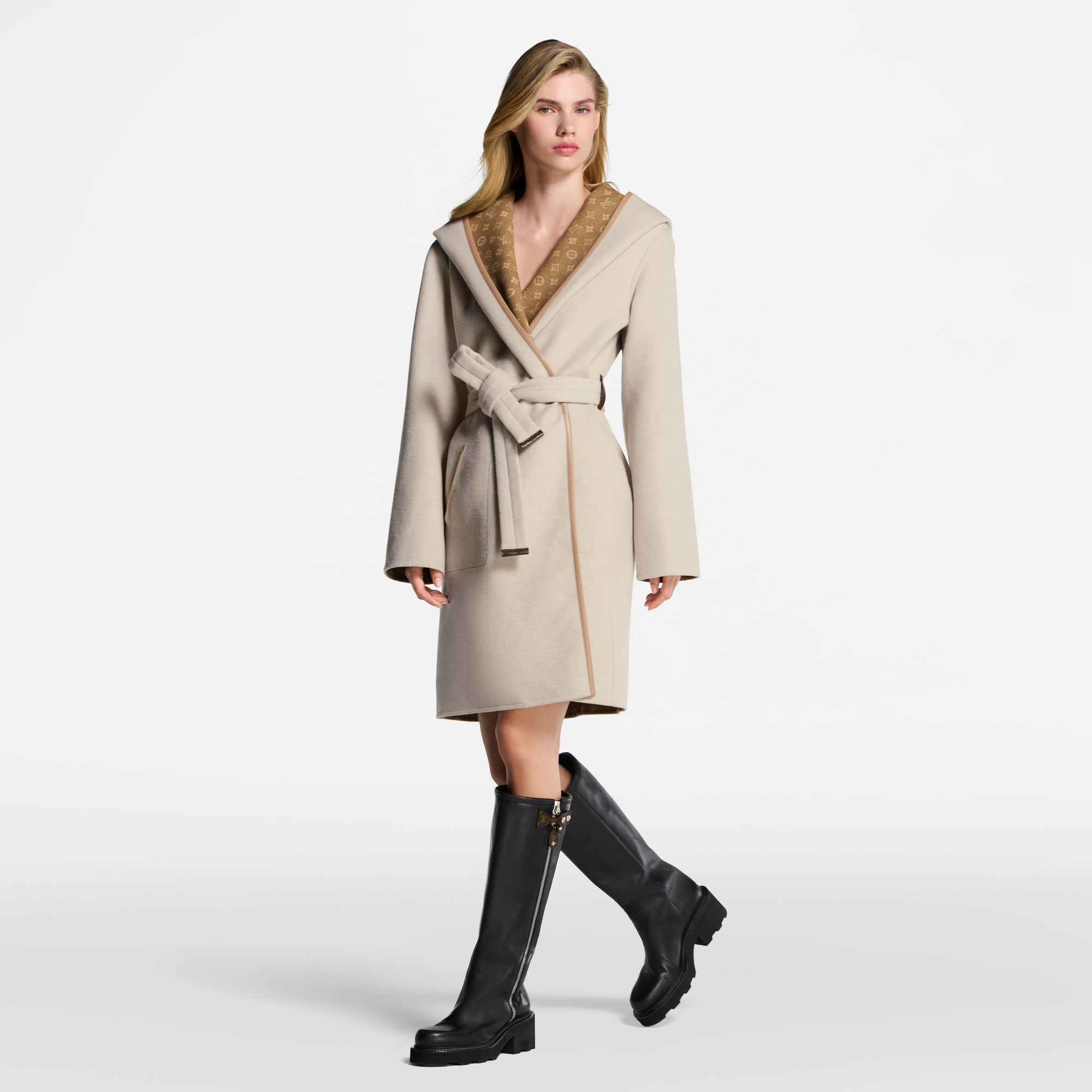  Ready-to-Wear Coats and Jackets Reversible Signature Hooded Wrap Coat | Louis Vuitton ® (Product zoom)