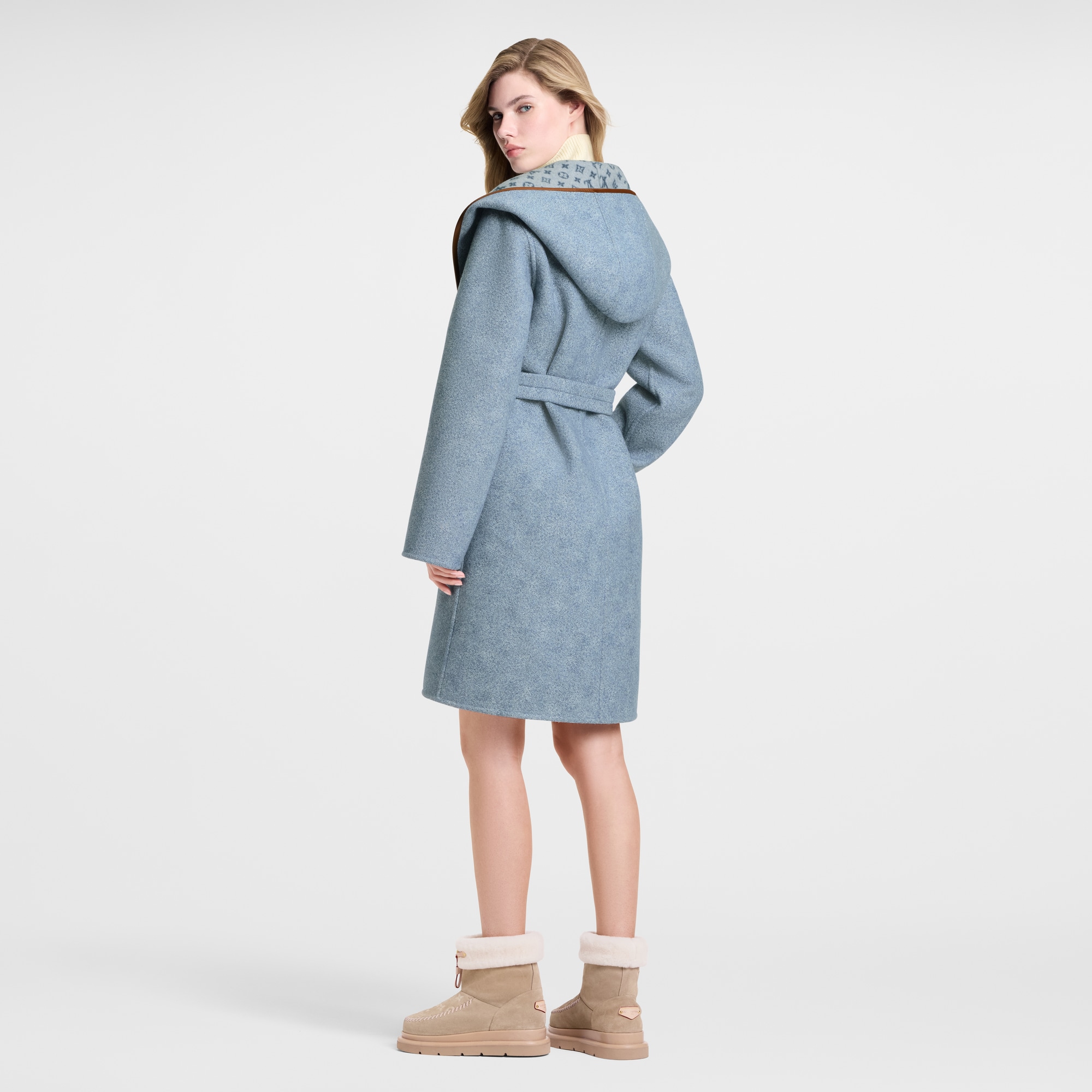  Ready-to-Wear Coats and Jackets Reversible Signature Hooded Wrap Coat | Louis Vuitton ® (Product zoom)