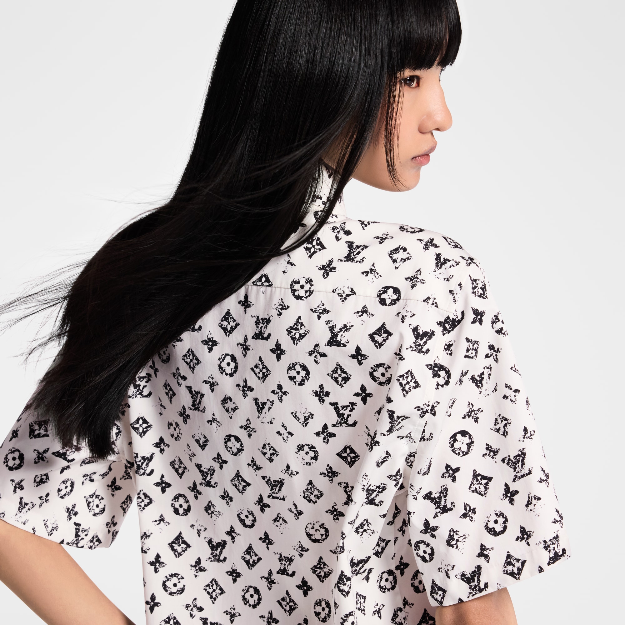  Prêt-à-Porter Robes Robe chemise à Monogram graphique | Louis Vuitton ® (Zoom produit)