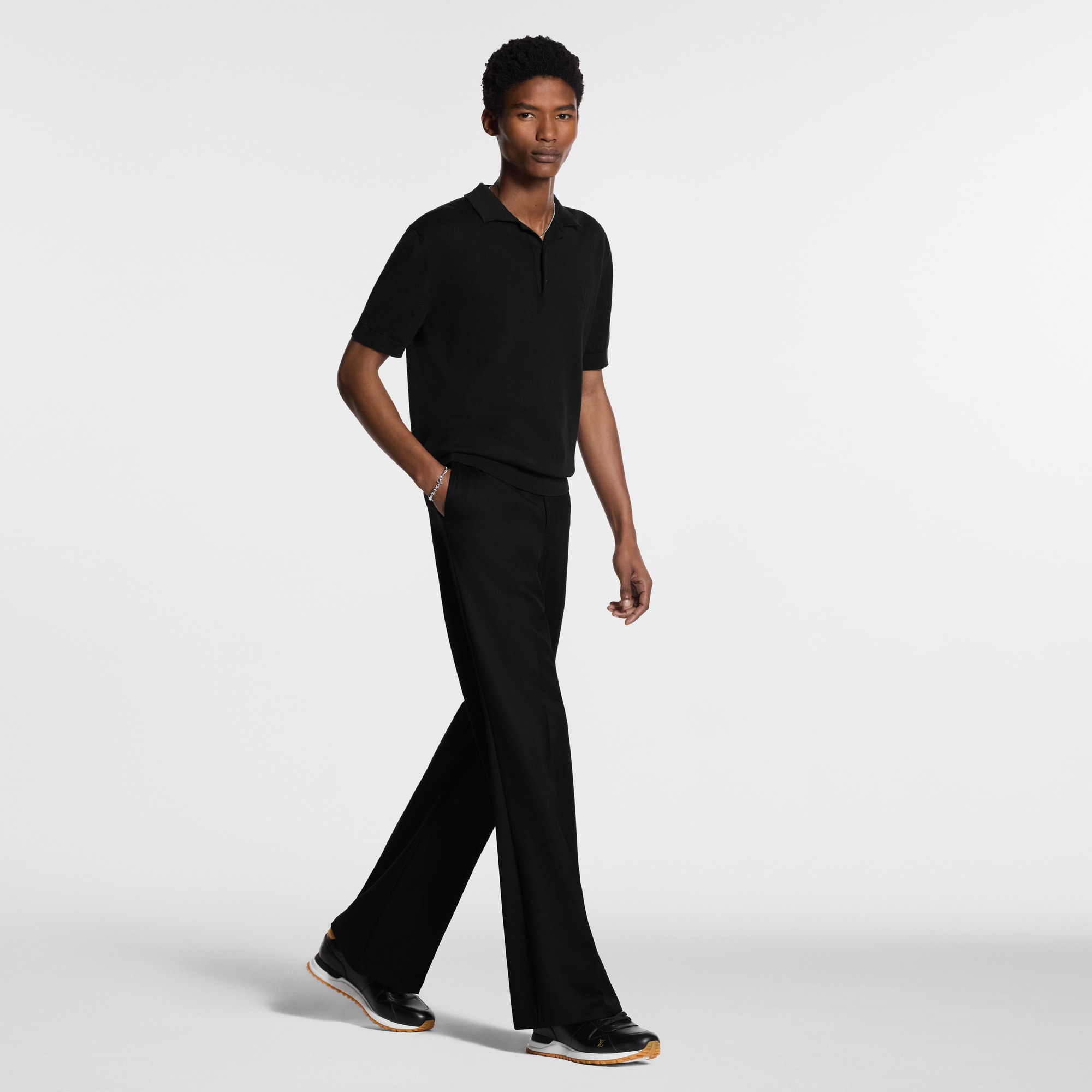  Shoes Sneakers Run Away Sneaker | Louis Vuitton ® (Product zoom)