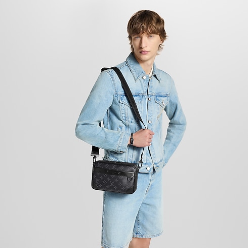 Monogram Eclipse Sacs All Collections Sac Alpha Messenger | Louis Vuitton ® (Zoom produit)