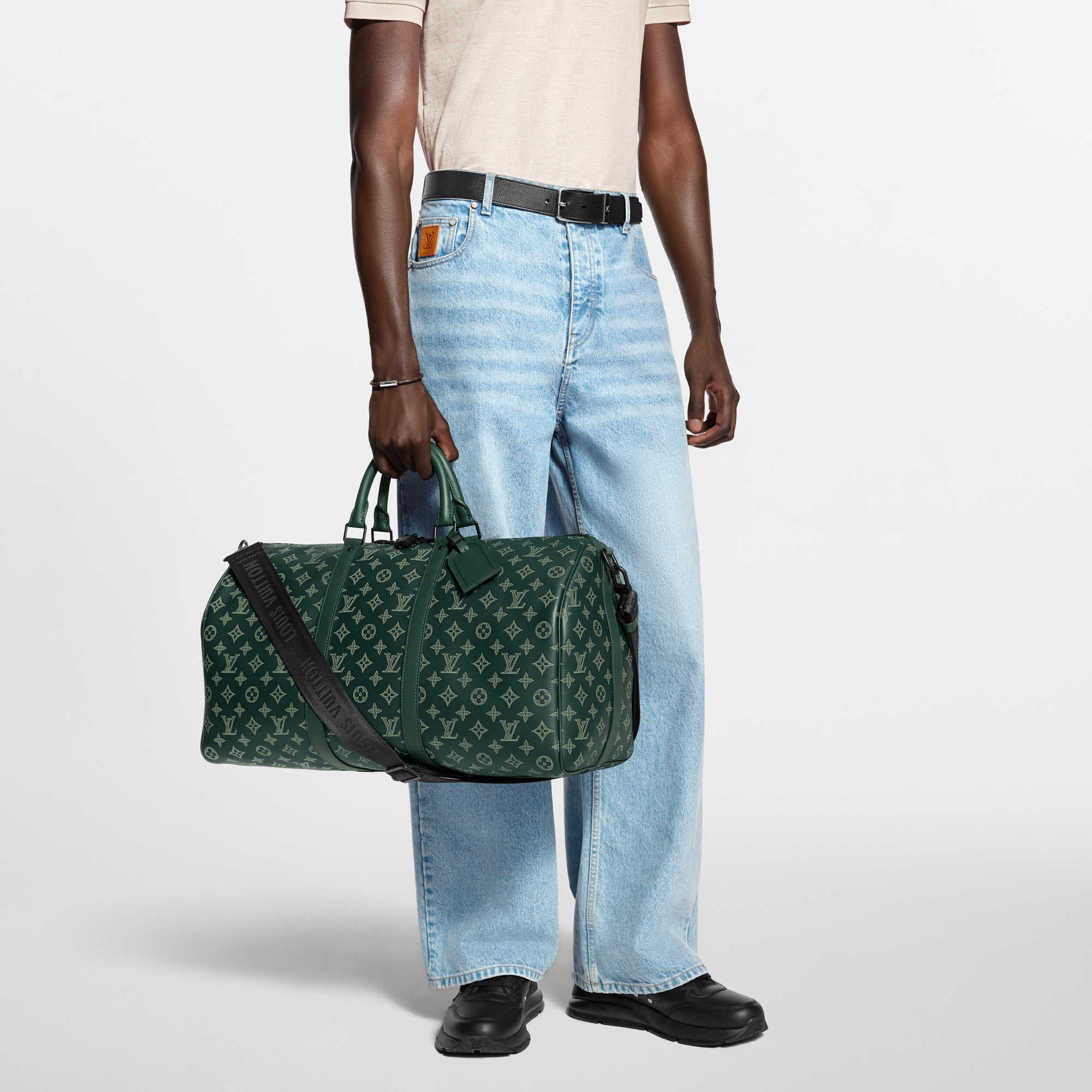Monogram Shadow Sacs Homme LV Icons Sac Keepall Bandoulière 50 | Louis Vuitton ® (Zoom produit)
