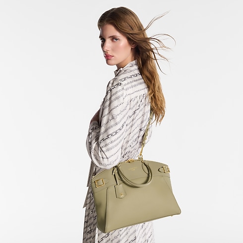 High End Leathers Sacs à Main All Collections Sac Lock It MM | Louis Vuitton ® (Zoom produit)