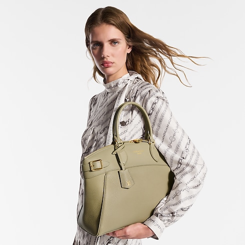 High End Leathers Sacs à Main All Collections Sac Lock It MM | Louis Vuitton ® (Zoom produit)